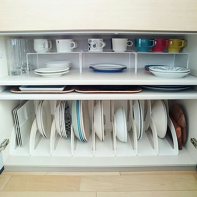食器収納術総集編！無印や100均を使った整頓のコツ30選 RoomClip mag 暮らしとインテリアのwebマガジン