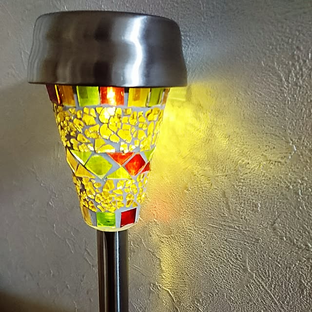 外でも室内でも♪ ダイソーのソーラーライトが優秀 RoomClip mag 暮らしとインテリアのwebマガジン 外でも室内でも♪ ダイソーのソーラーライトが優秀 RoomClip mag 暮らしとインテリアのwebマガジン