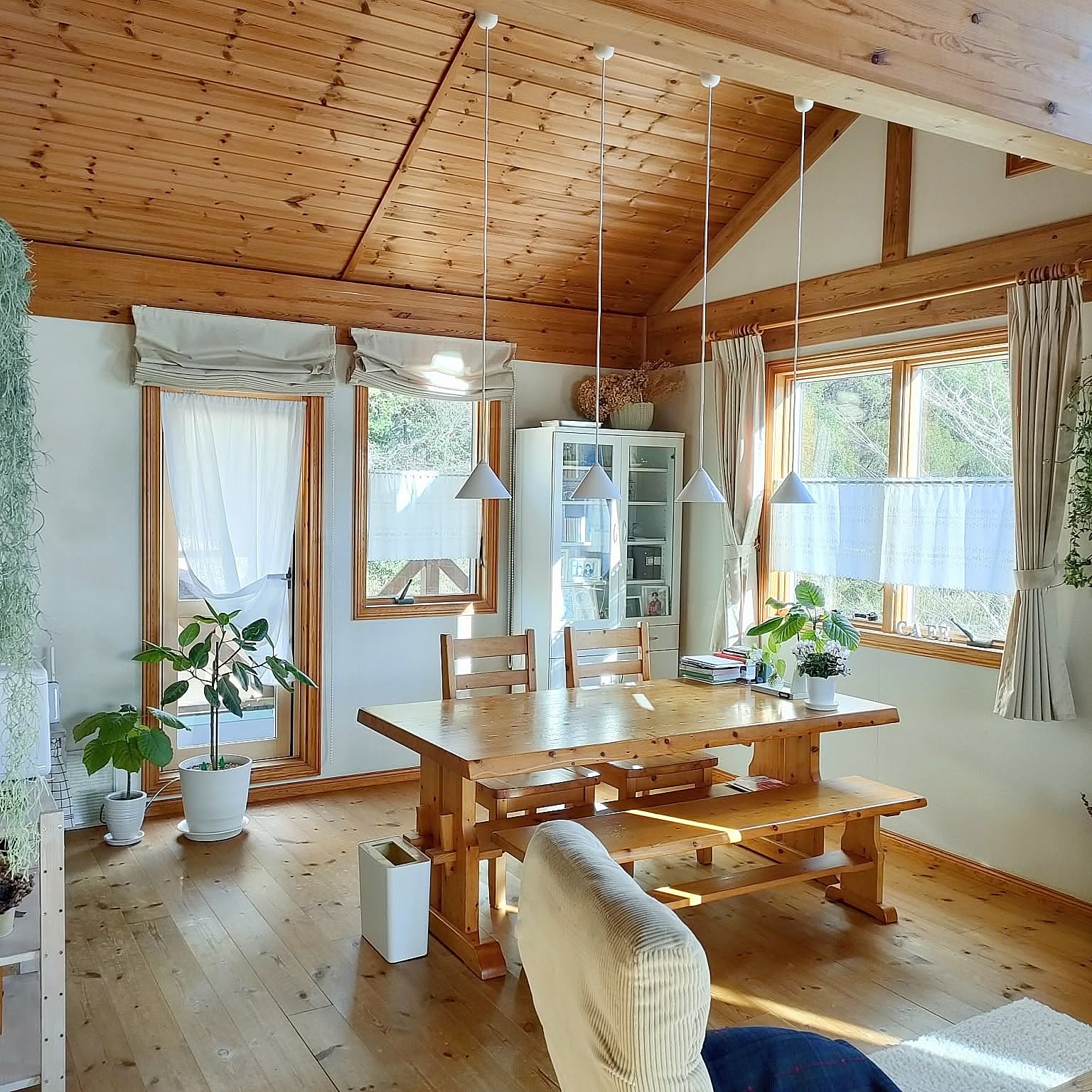 住まいをもっと快適に、心地よく♪ RoomClipユーザーさんの“木のある暮らし”をまとめました