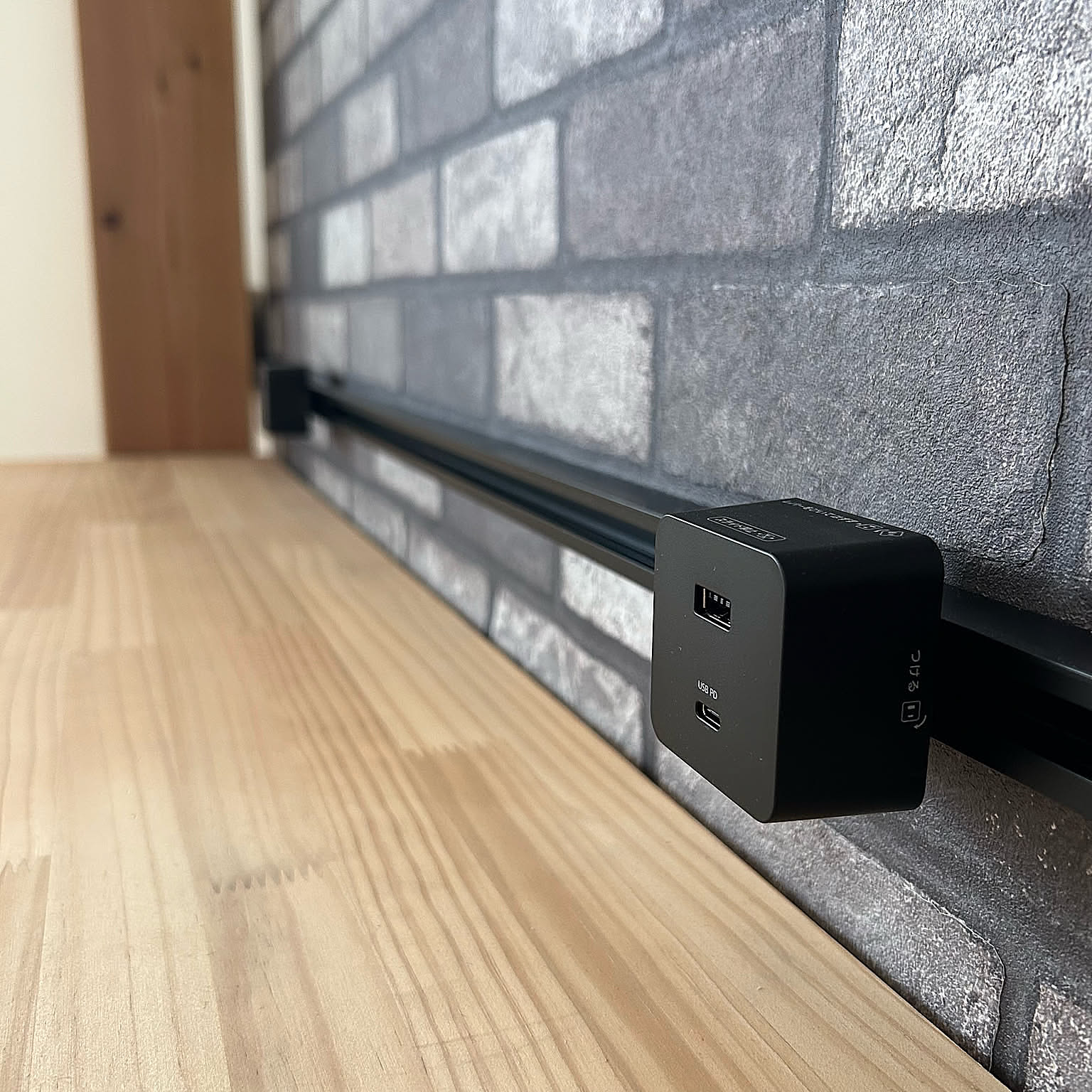 配線スッキリで暮らしを快適に♪スマートな空間を叶えてくれる「DCライン」とは？