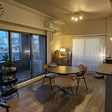 「広く大きな窓のある、ミッドセンチュリー×インダストリアルな住まい」 by okayuさん