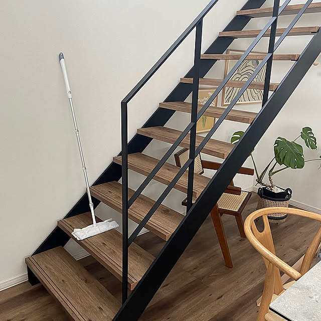 【無料モニター】床の油汚れから、空間の油臭やゴミ箱の消臭まで！クイックル空間の超消臭を最大50名様にプレゼント！