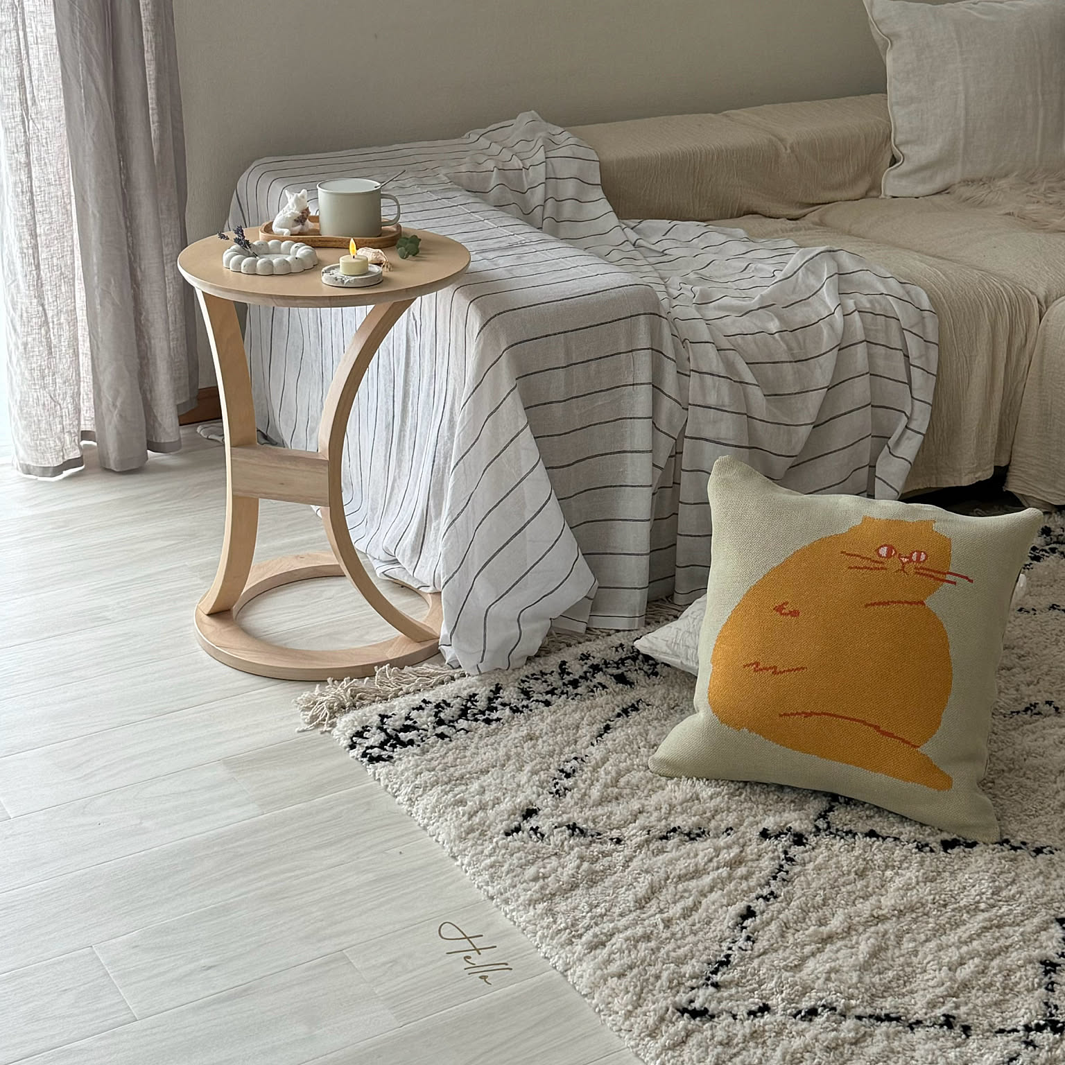 unicoサイドテーブルのおすすめ商品とおしゃれな実例 ｜ RoomClip