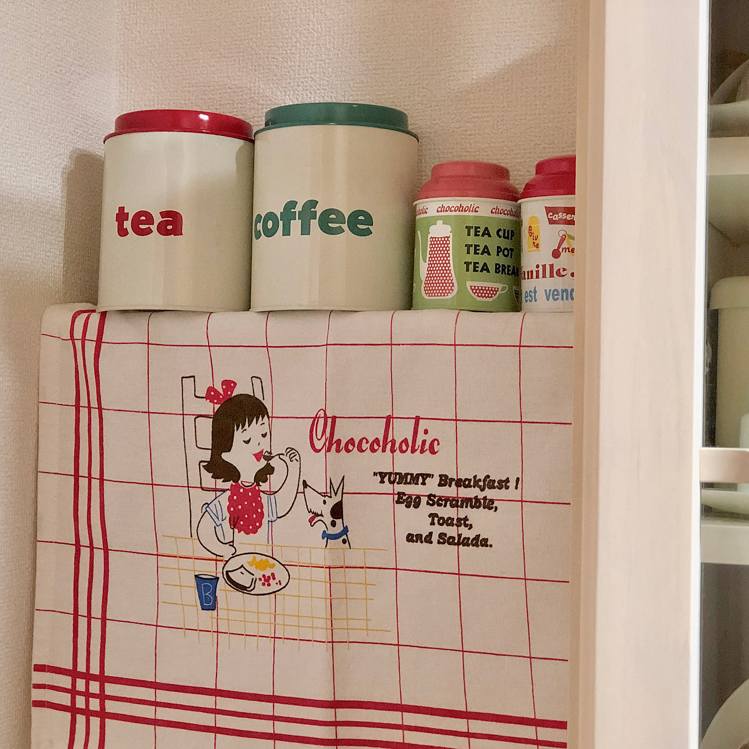 キッチュキッチンKITSCH KITCHENテーブルクロス 昭和レトロポップ希少 オランダ雑貨キッチュキッチン・テーブルクロス