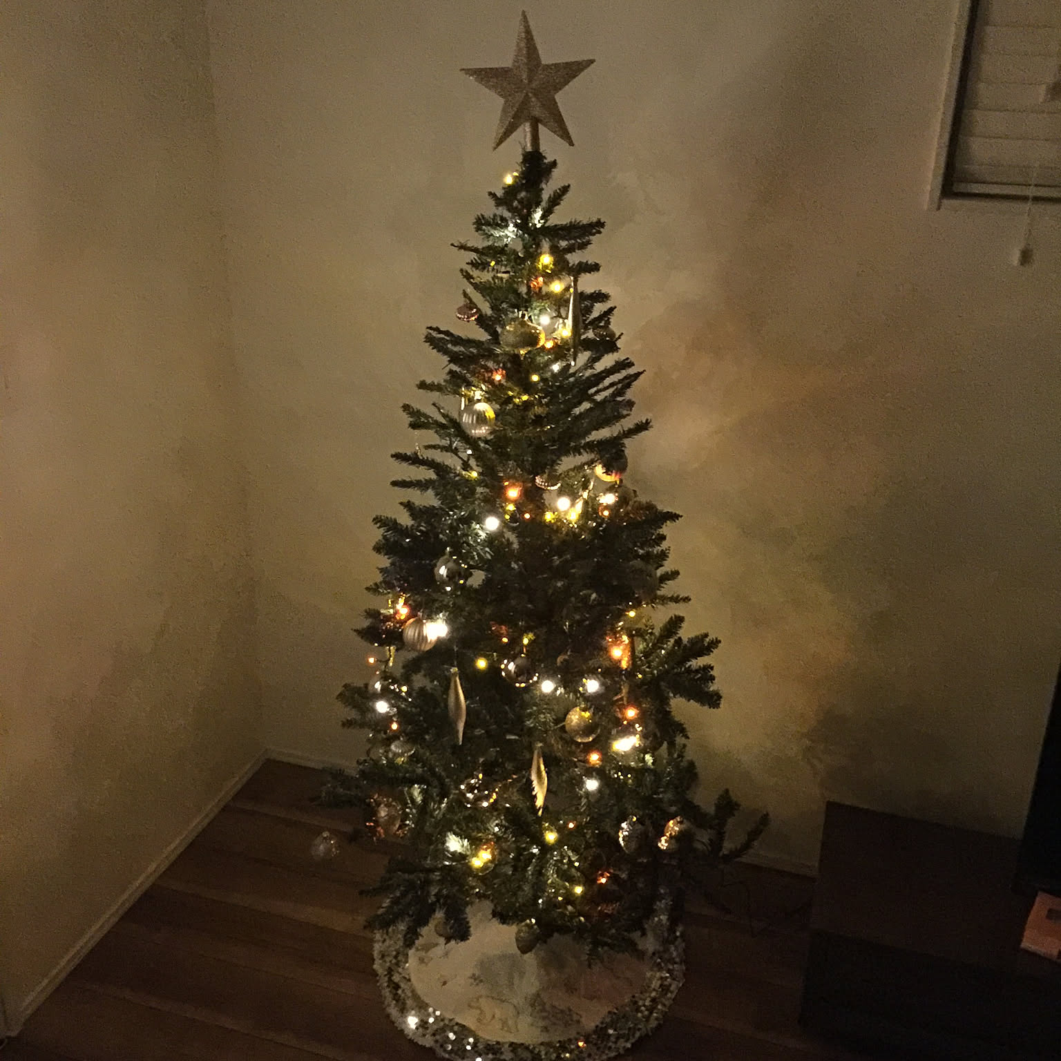 ニトリクリスマスツリー180のおすすめ商品とおしゃれな実例