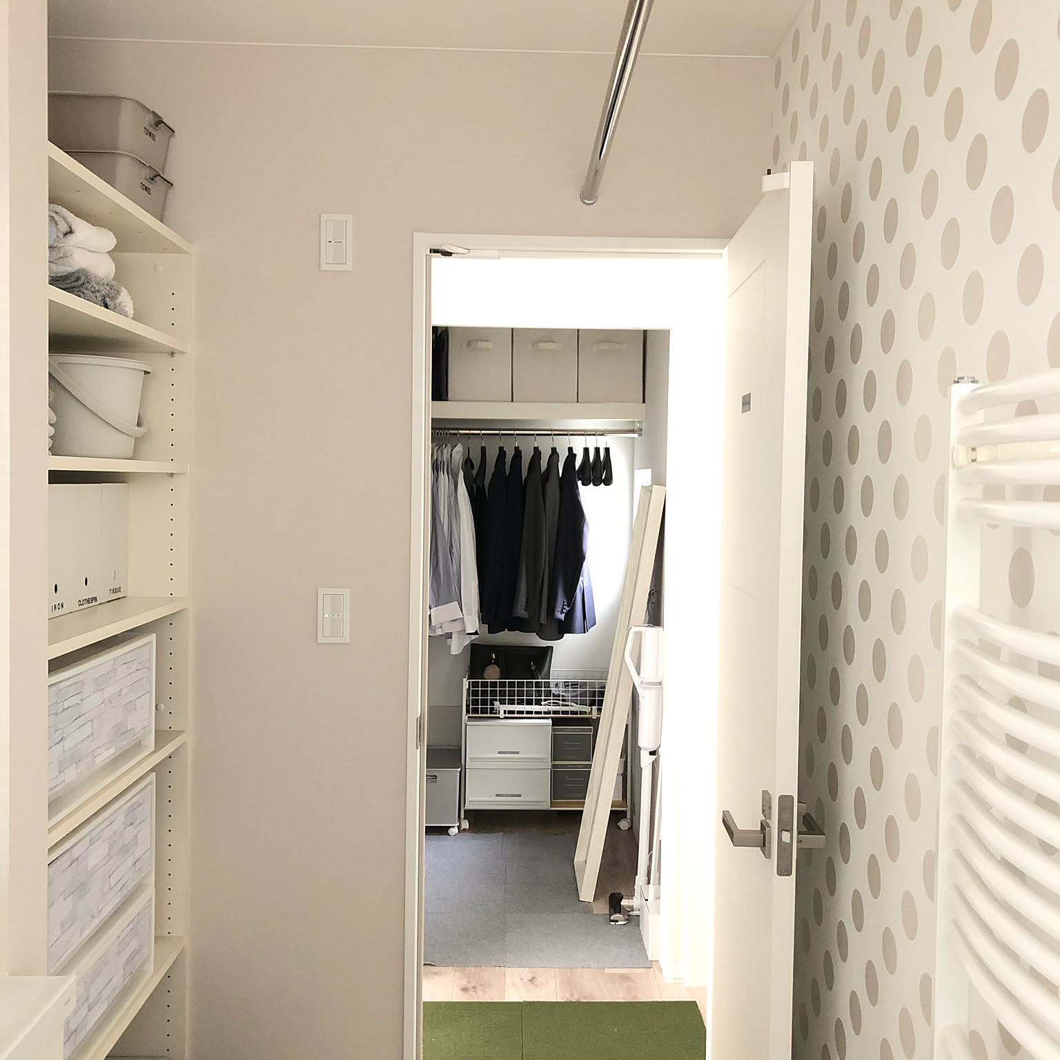 ウォークインクローゼット 2畳のおすすめ商品とおしゃれな実例