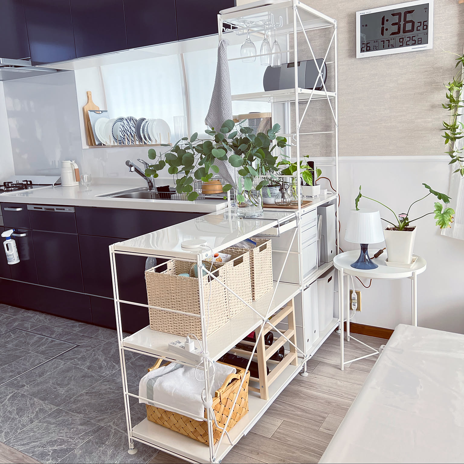 無印良品　組み合わせスチールラック ニトリと無印良品の、シンプルなスチールラックで快適生活 | RoomClip