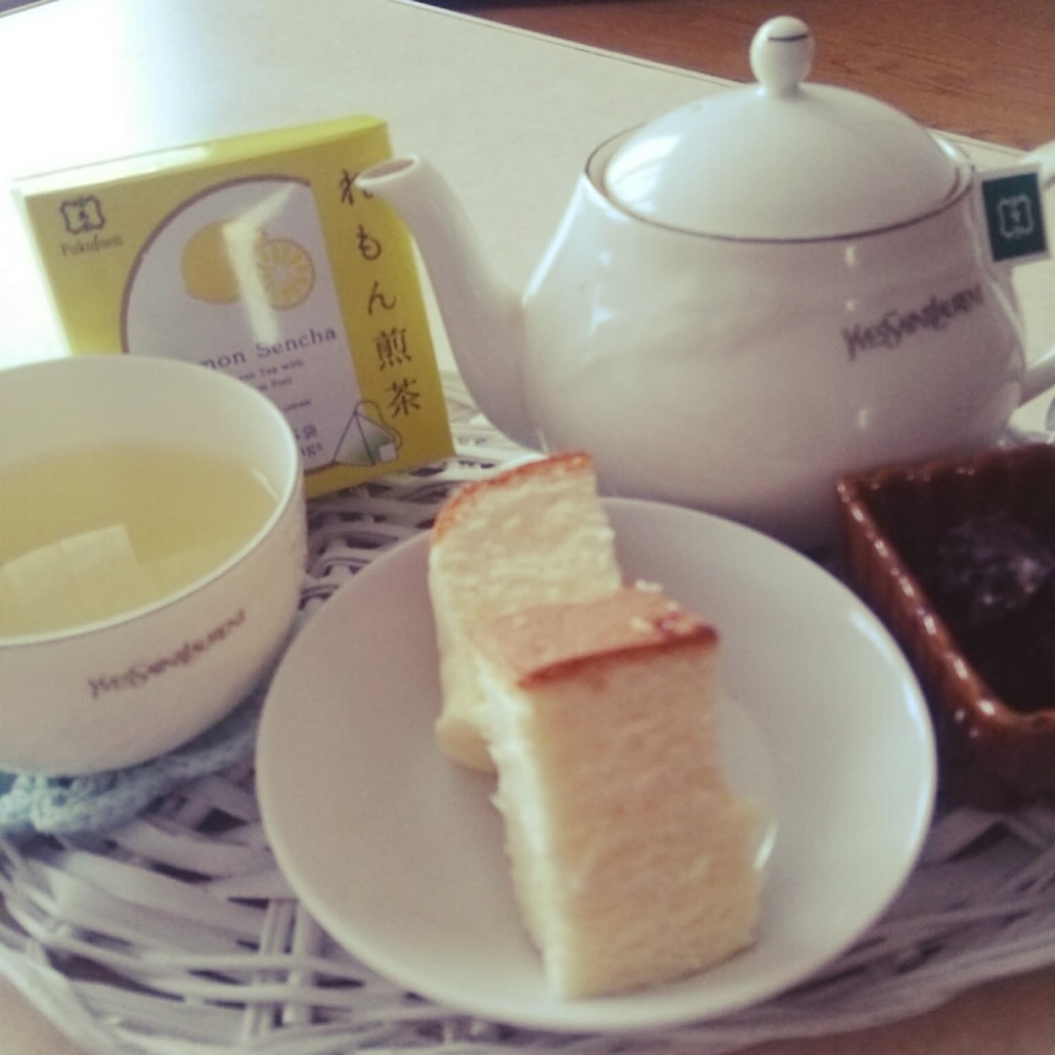 イヴ・サンローラン食器のおすすめ商品とおしゃれな実例 ｜ RoomClip