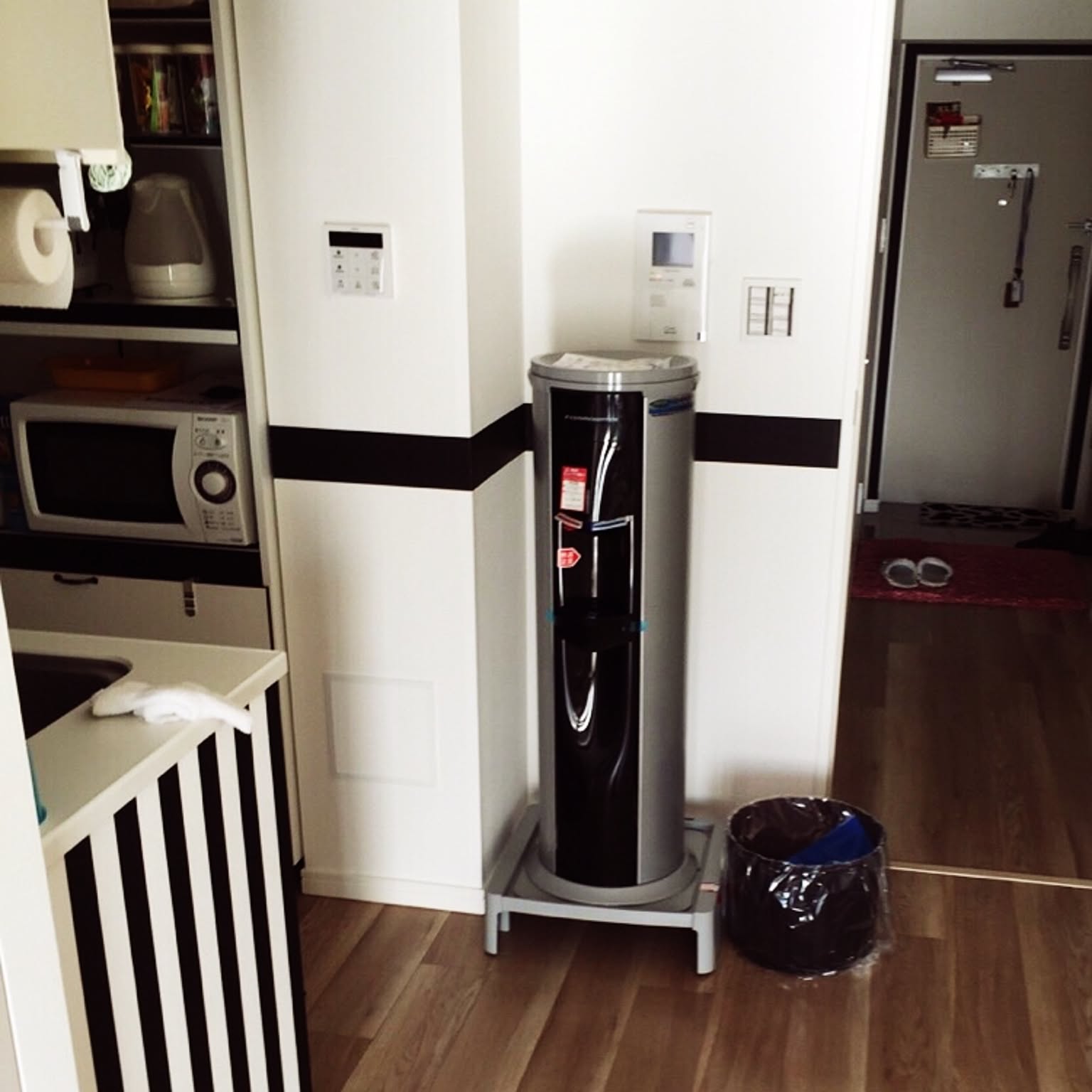 ウォーターサーバー お掃除ロボットのおすすめ商品とおしゃれな実例