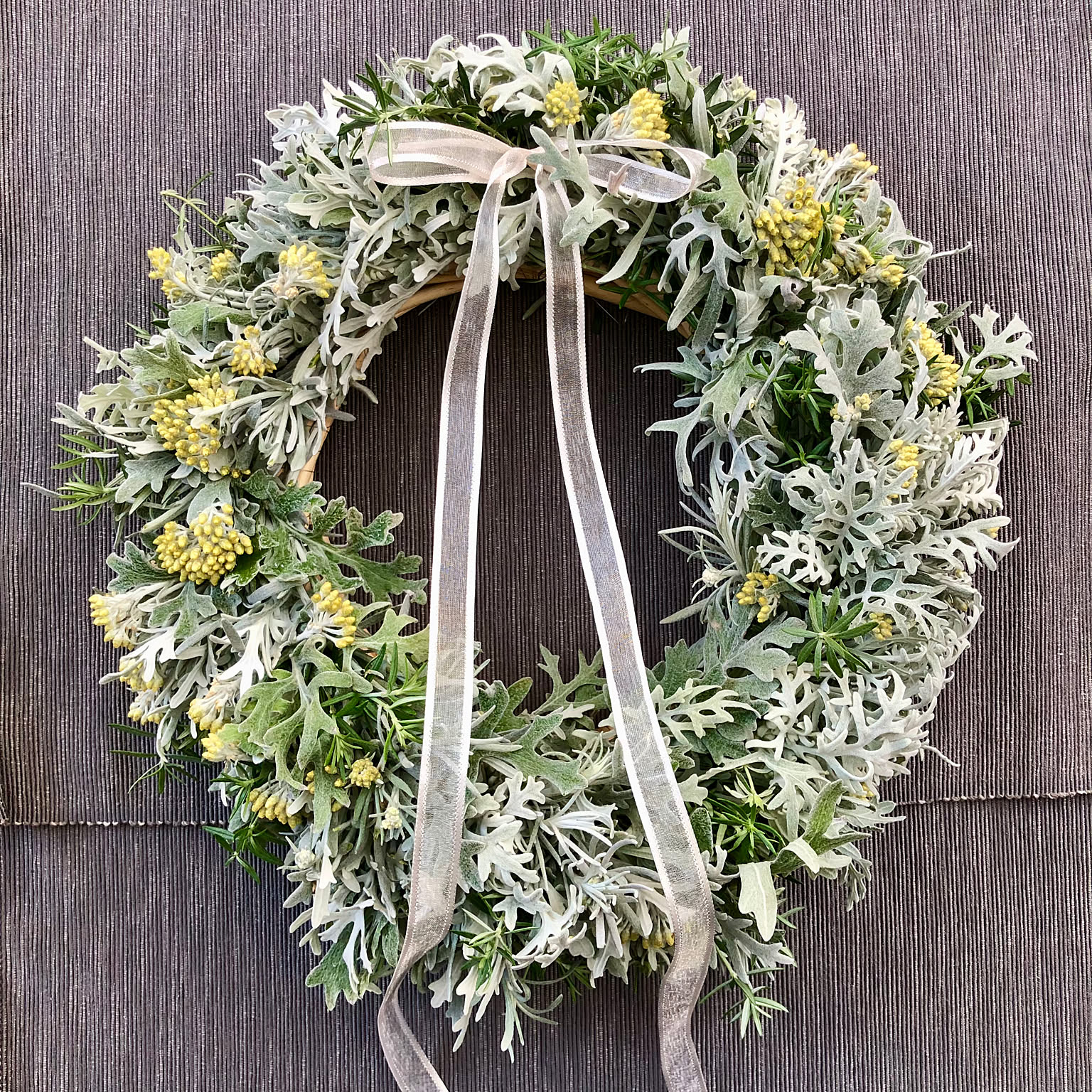リース シロタエギクのおすすめ商品とおしゃれな実例 ｜ RoomClip