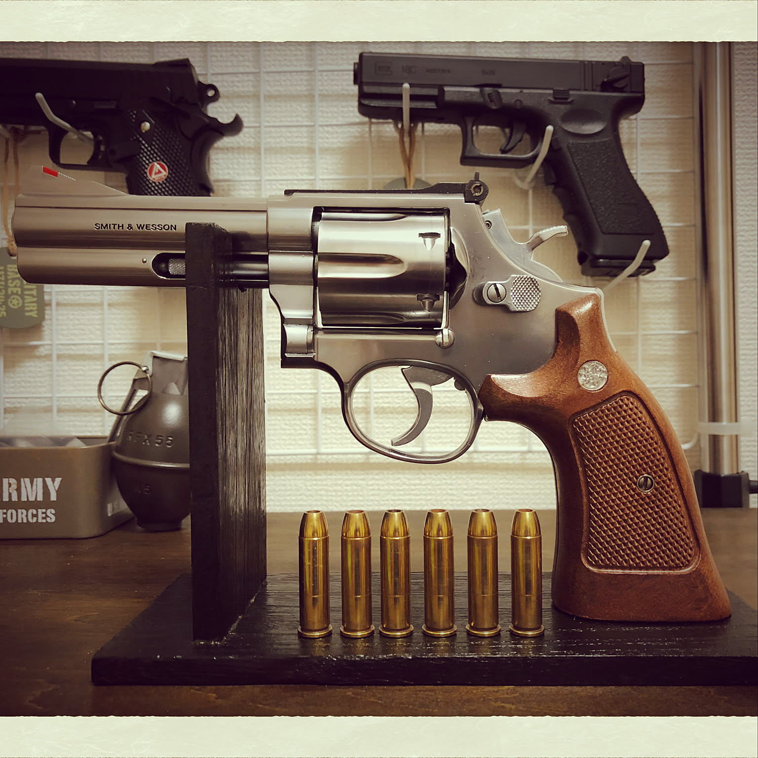 装飾銃 オブジェ 額入り コレクション モデルガン インテリア 手製 幅