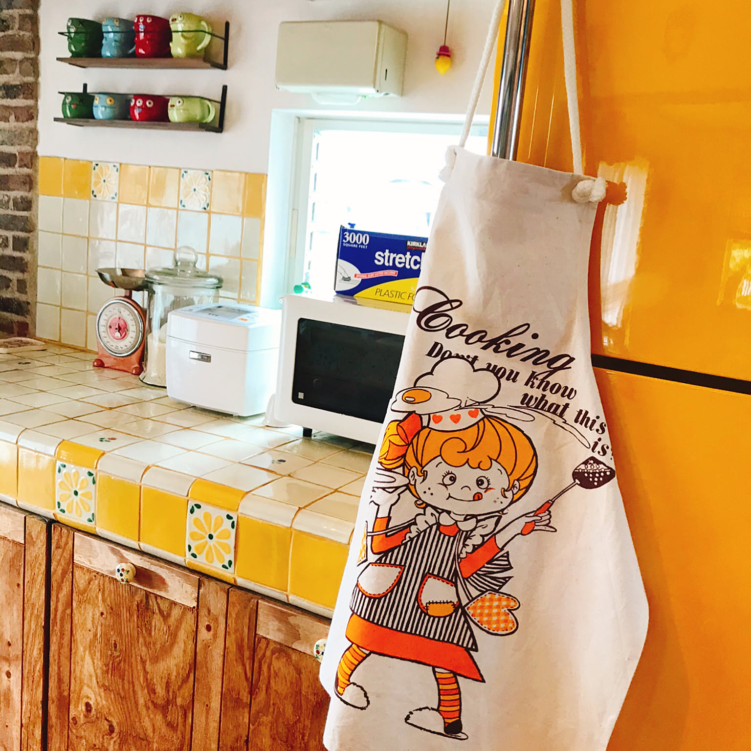 昭和レトロ 当時ものエプロン 小さめエプロン 三越百貨店 当時物 台所レトロ雑貨 昭和レトロ 当時ものエプロン 小さめエプロン 三越百貨店 当時物 台所