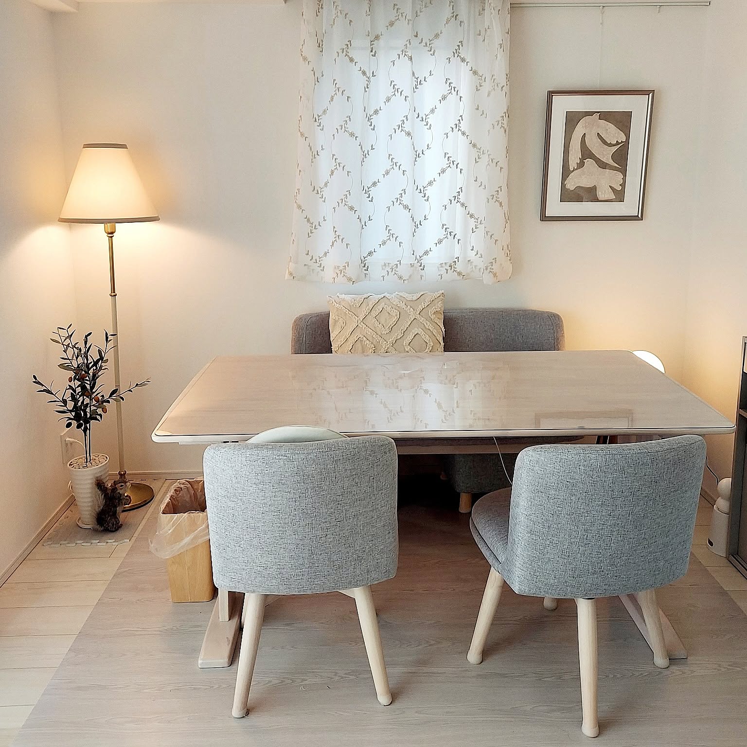 東京インテリアのダイニングテーブルのおすすめ商品とおしゃれな実例