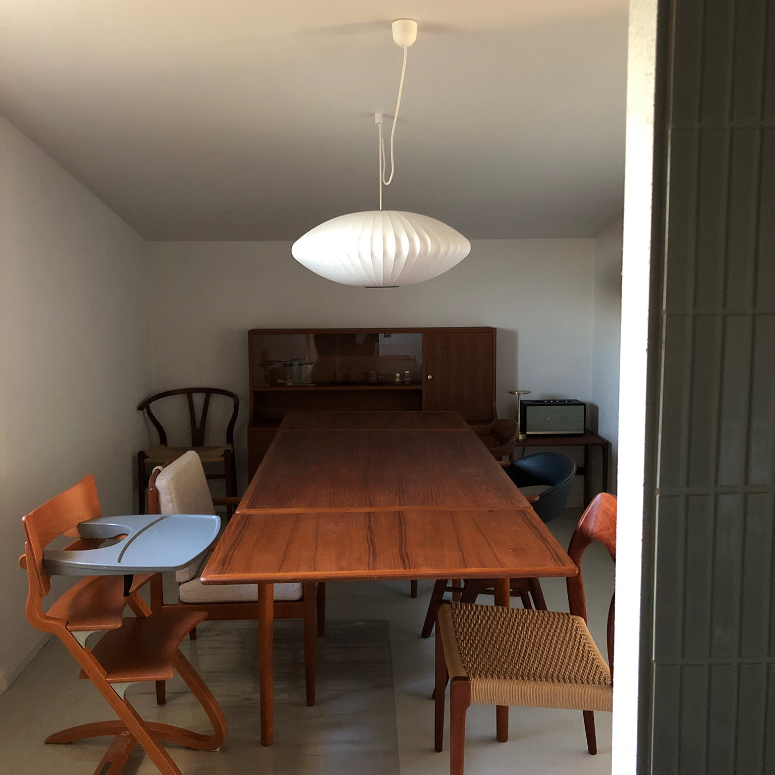 ミッドセンチュリー ハーマンミラーのおすすめ商品とおしゃれな実例