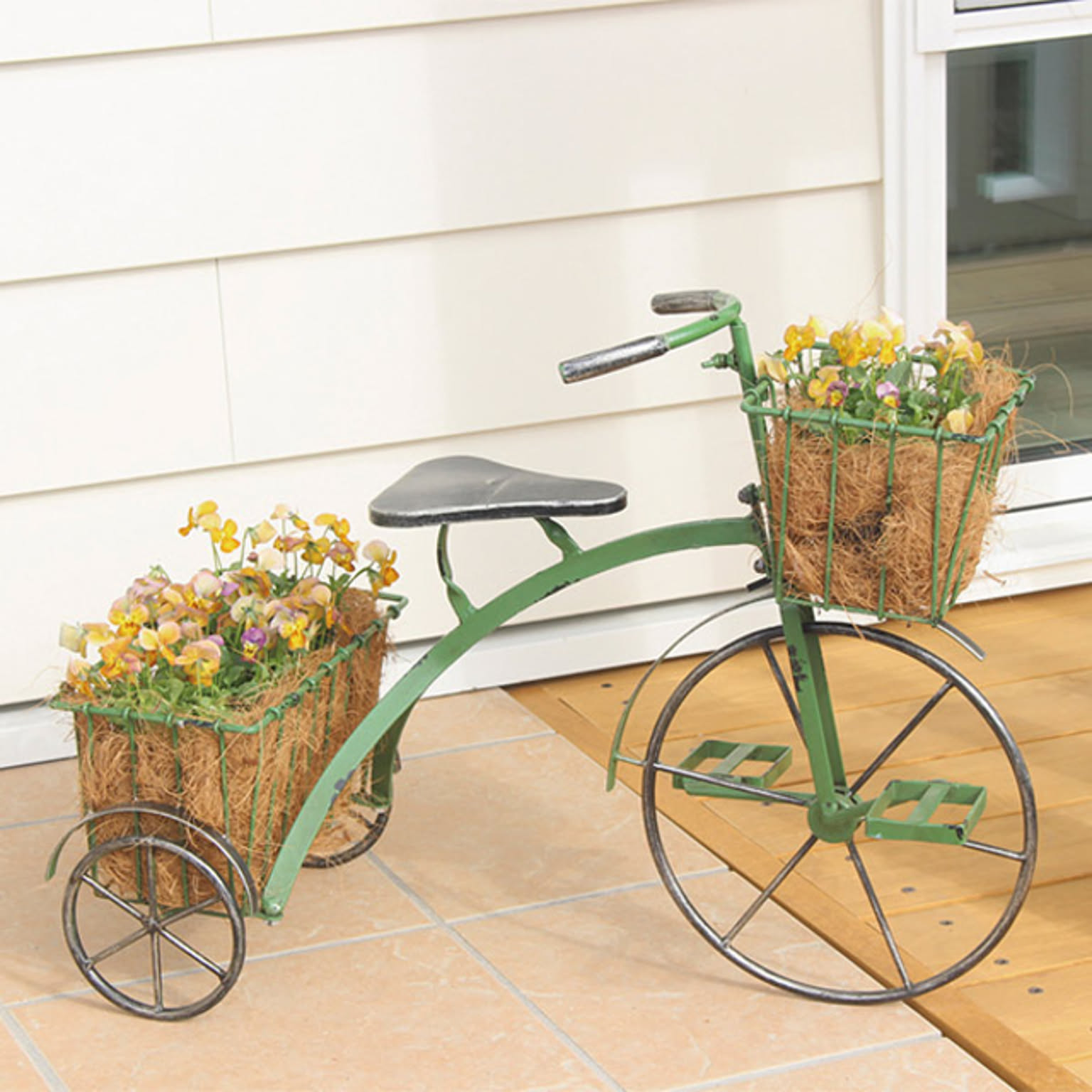 三輪車型フラワースタンドのおすすめ商品とおしゃれな実例 ｜ RoomClip