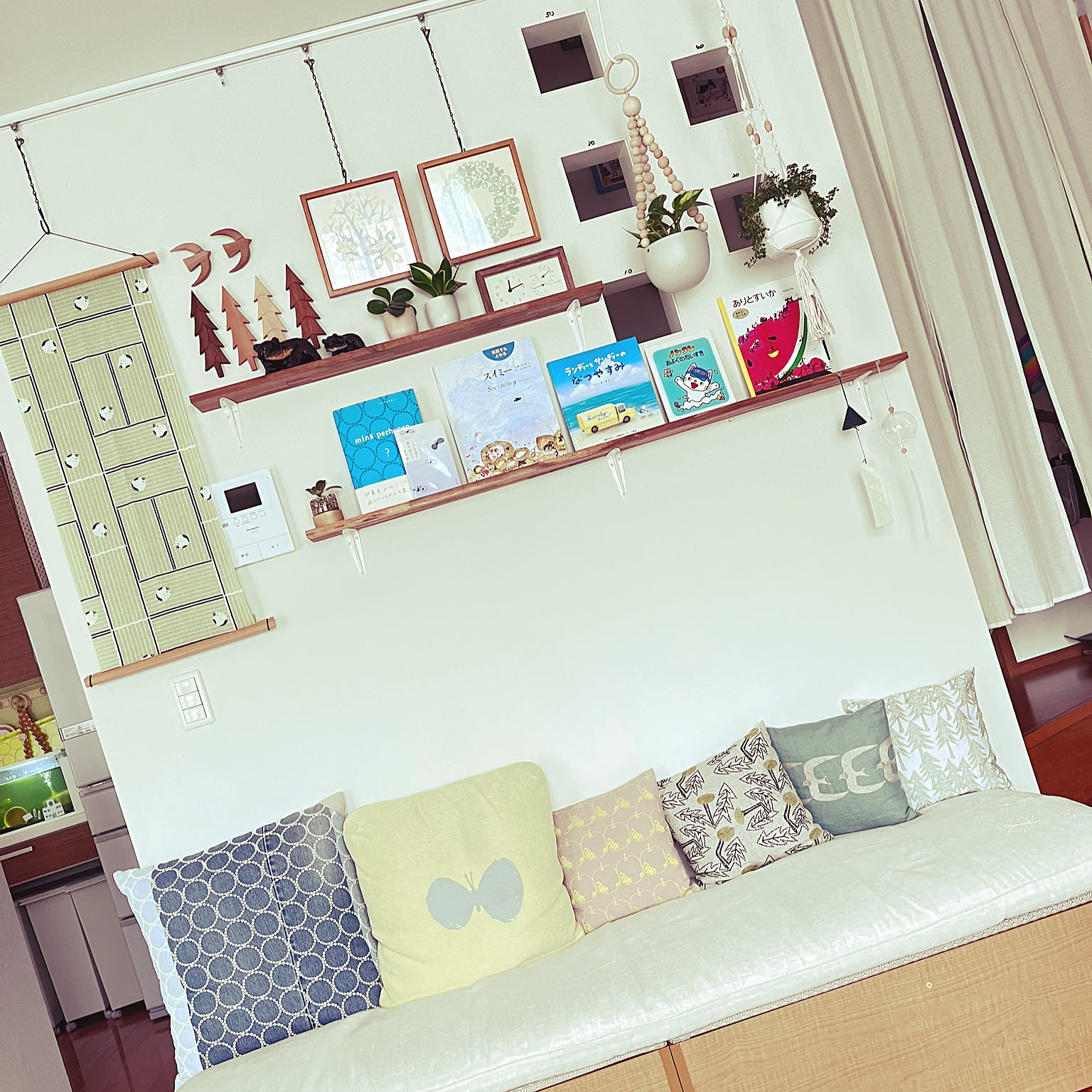 本棚 ミニマリストのおすすめ商品とおしゃれな実例 ｜ RoomClip