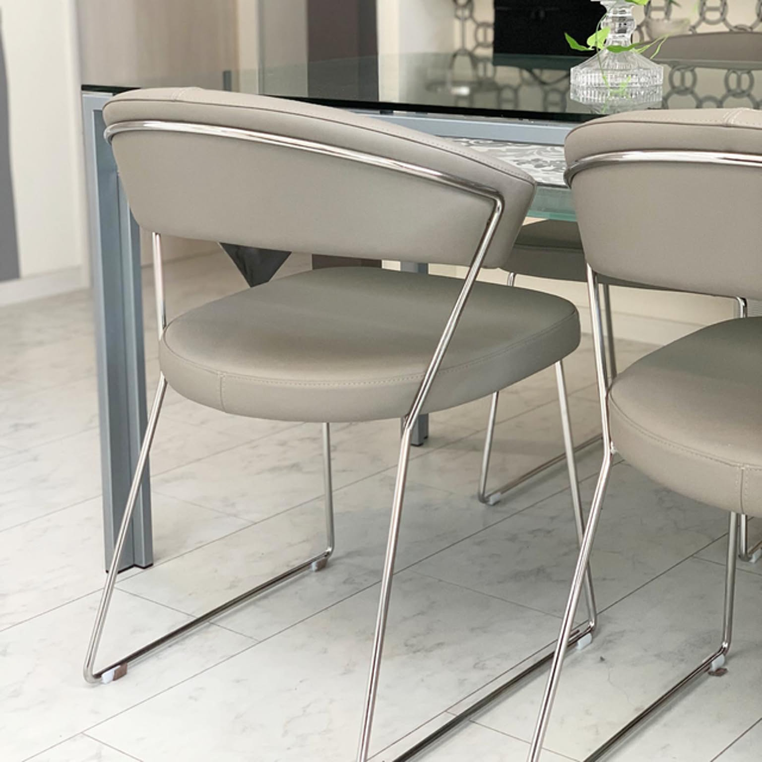 ニューヨーク/ダイニングテーブル/カリガリス/グレー×白/ホワイト