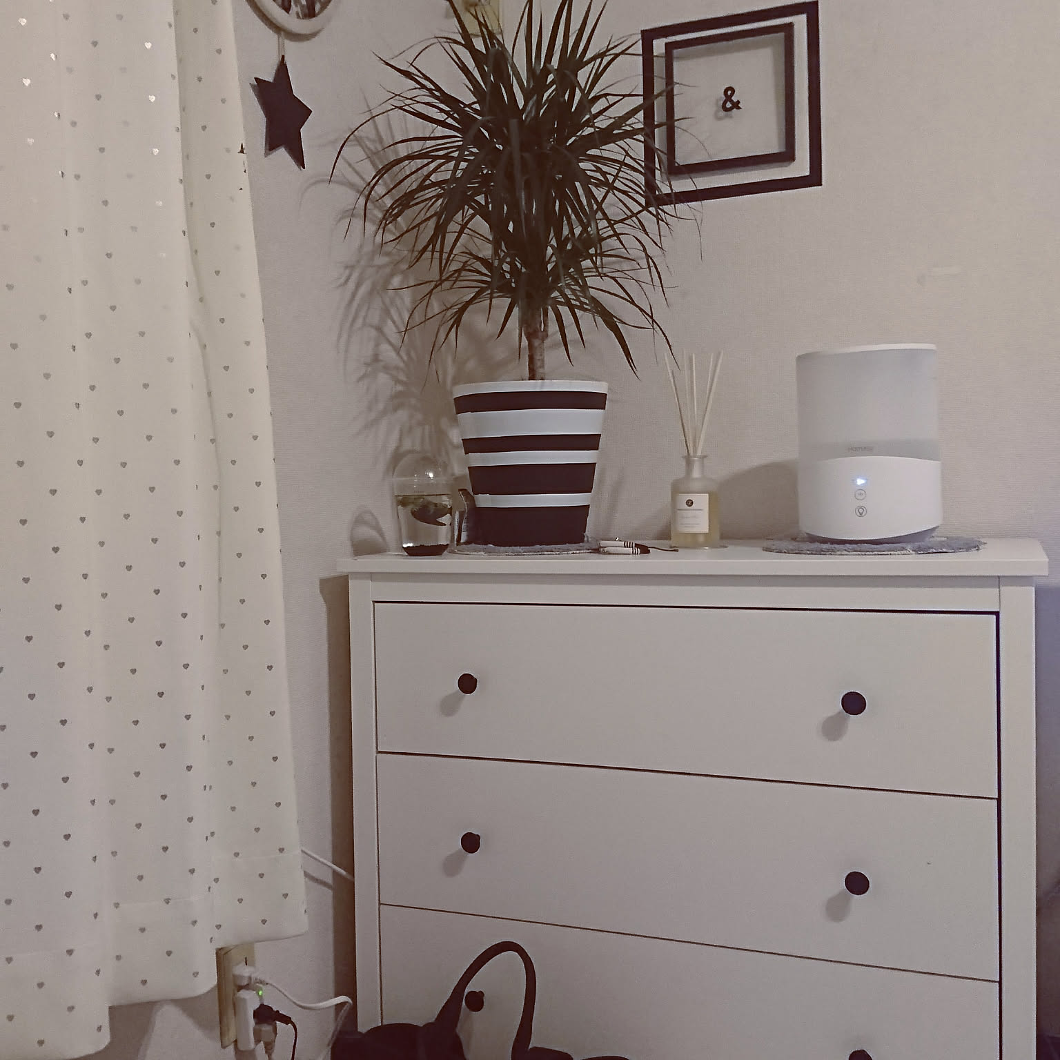 ホワイトインテリア IKEA チェストのおすすめ商品とおしゃれな実例