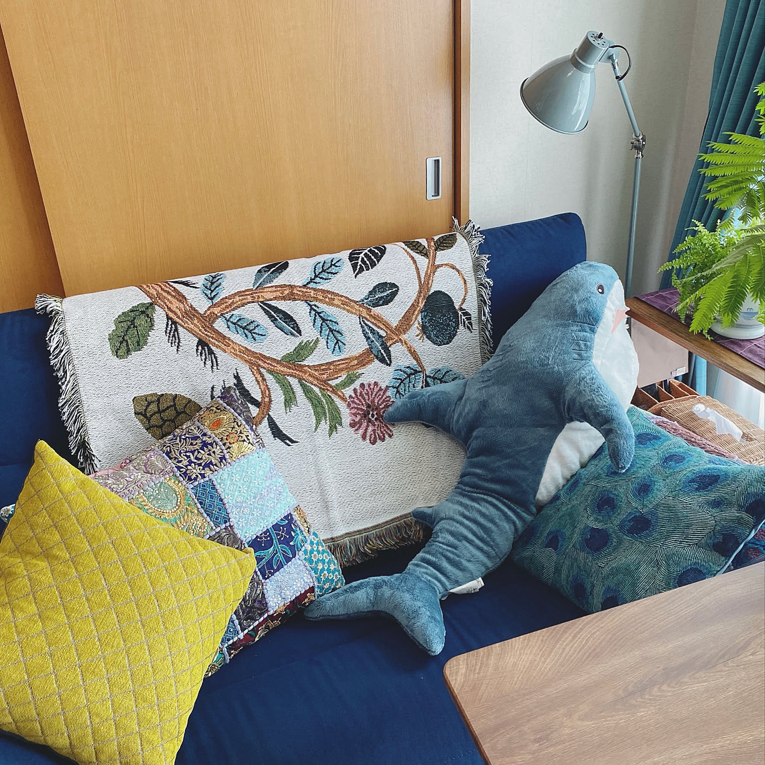 IKEA ネイビーソファーのおすすめ商品とおしゃれな実例