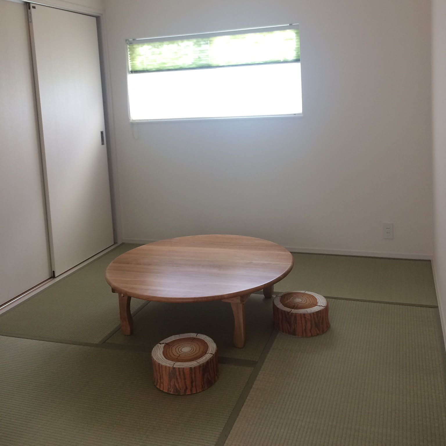 ニトリ　ダークブラウン 円形 木製 座卓・ちゃぶ台 ニトリ 丸テーブル（座卓、ちゃぶ台）｜テーブル | 家具