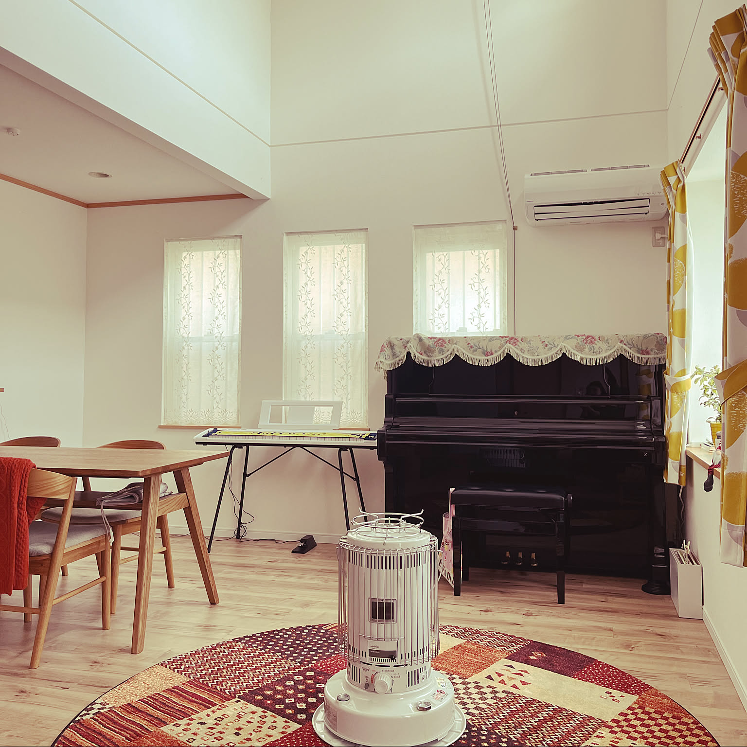 ♬インテリアにも映えるカワイSi16 アップライトピアノ