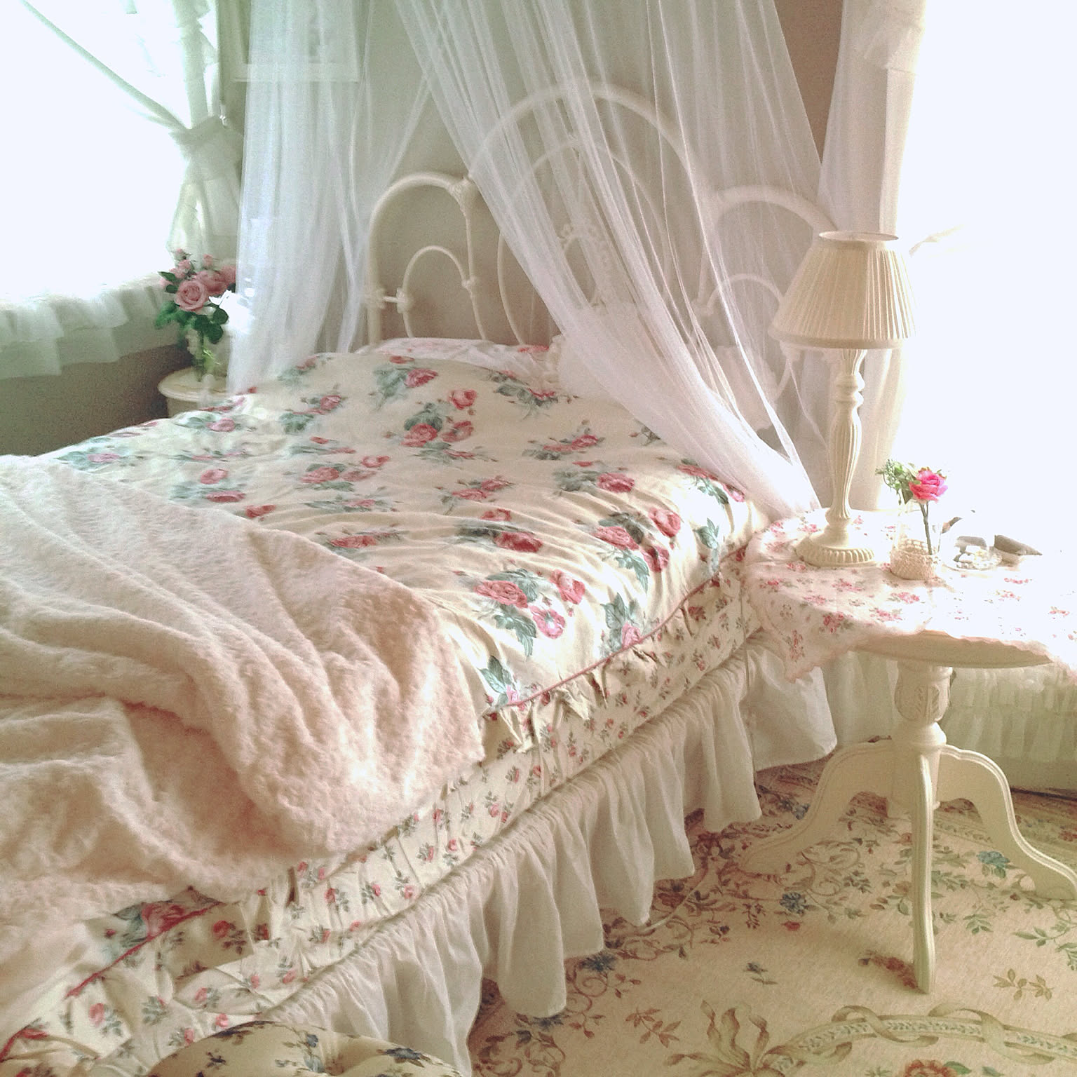 ローラ・アシュレイ シャビーシックのおすすめ商品とおしゃれな実例