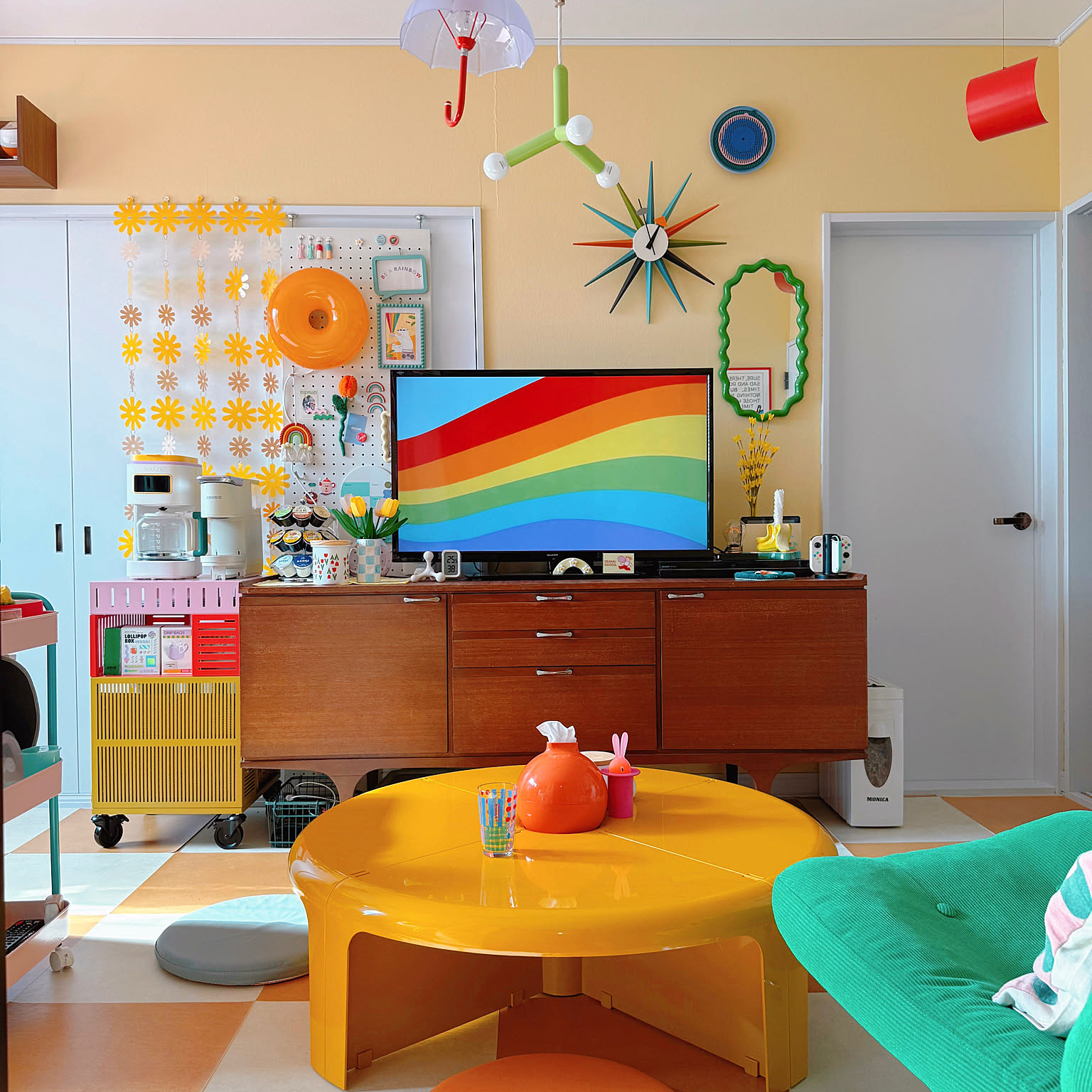 ミッドセンチュリー スペースエイジのおすすめ商品とおしゃれな