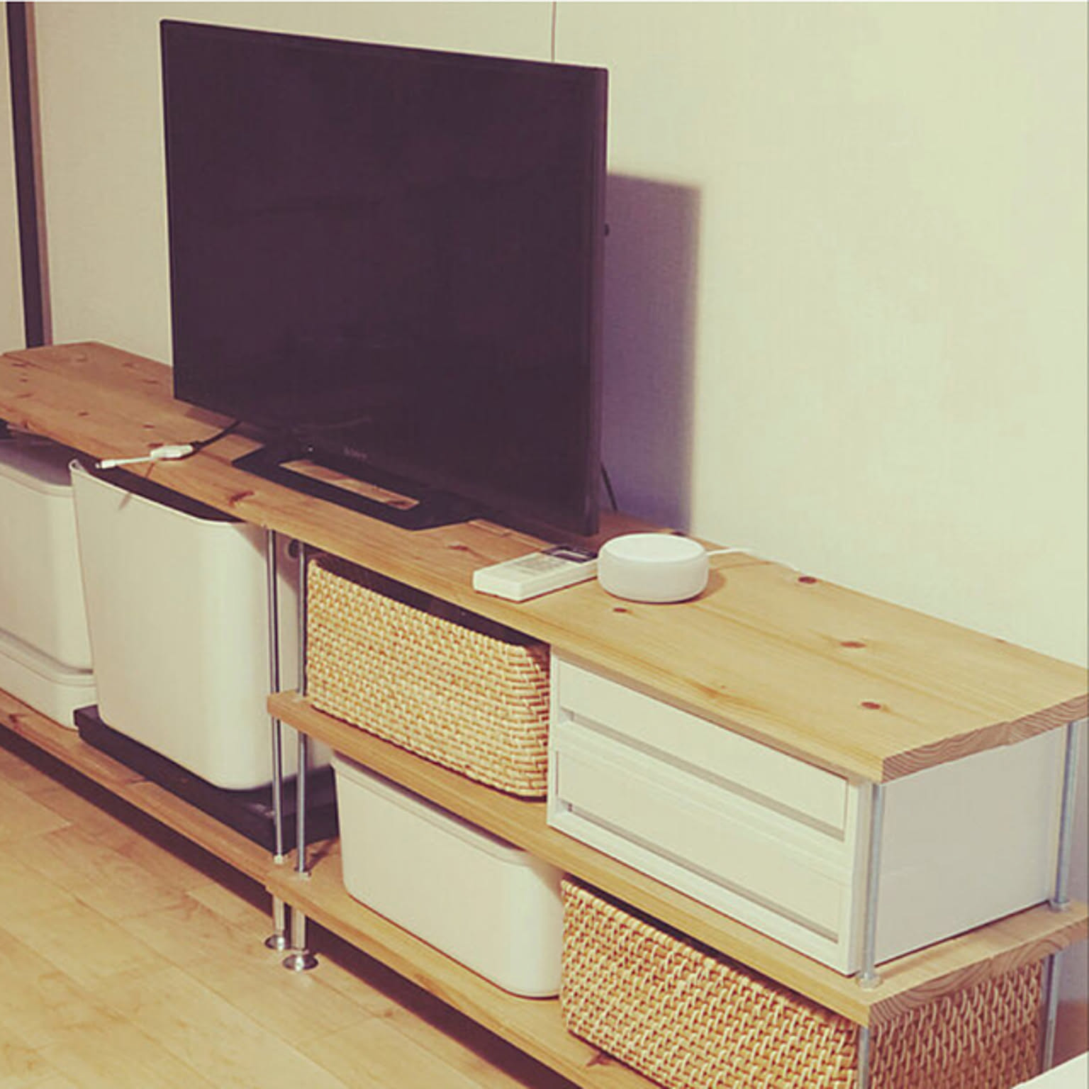 無印良品】ウォールナット材を使用したハイタイプテレビボード