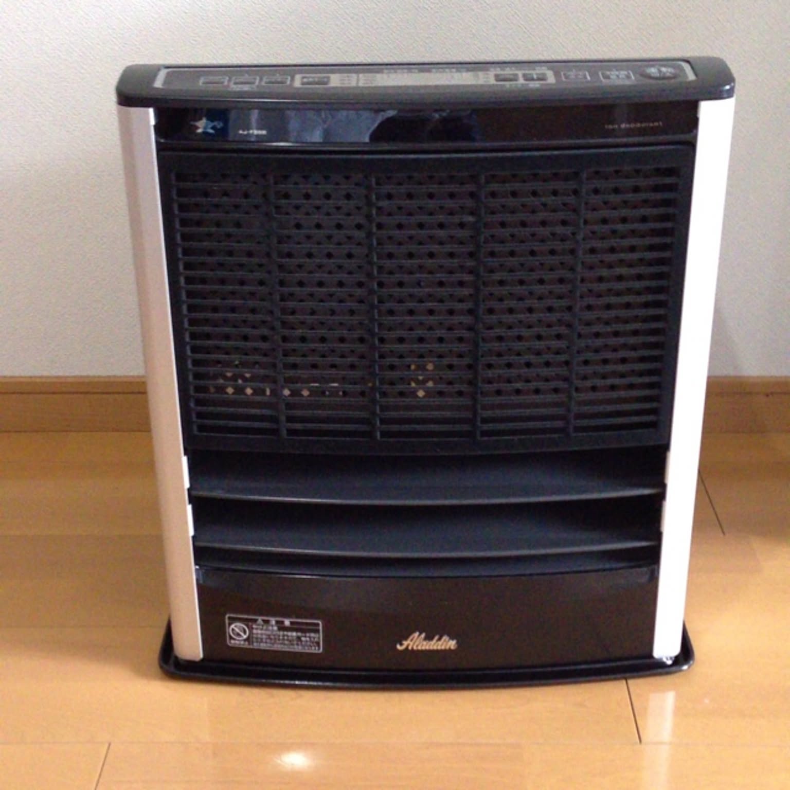 アラジンファンヒーターのおすすめ商品とおしゃれな実例