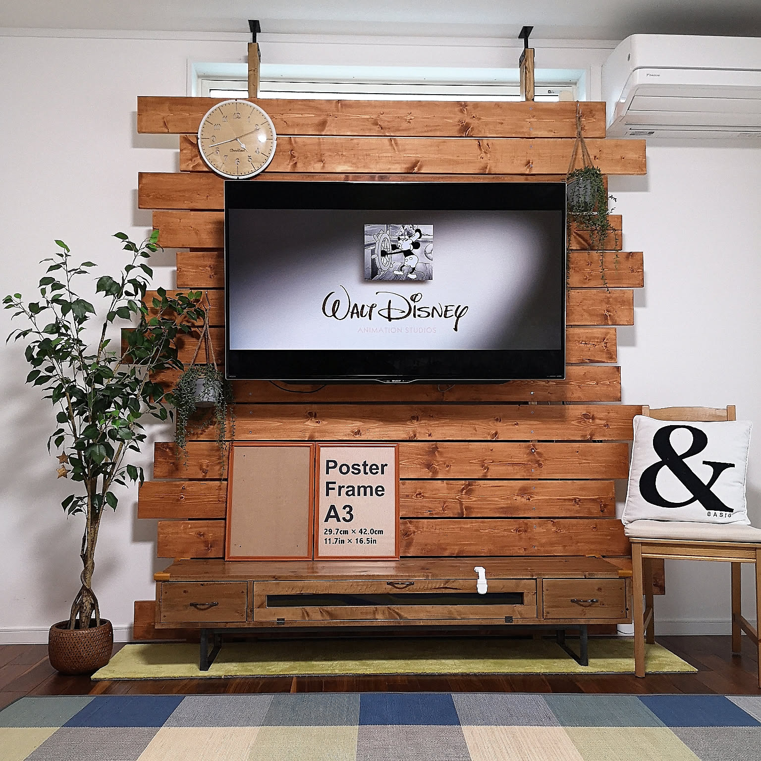 壁掛けテレビ 壁掛けテレビボードDIYのインテリア・手作りの実例