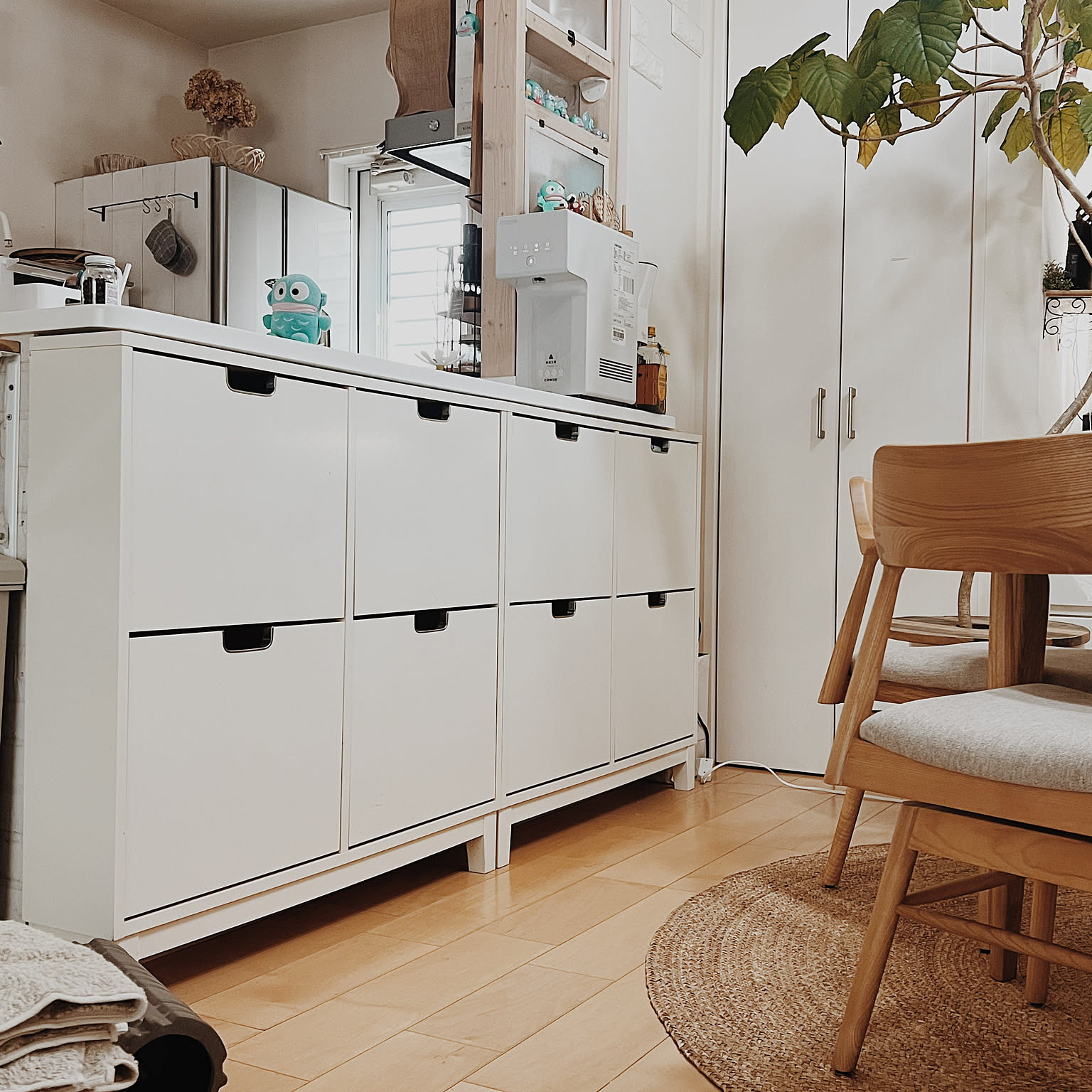 玄関収納 大型下駄箱 ハンガーキャビネット（ミラー付き）ホワイトIKEA