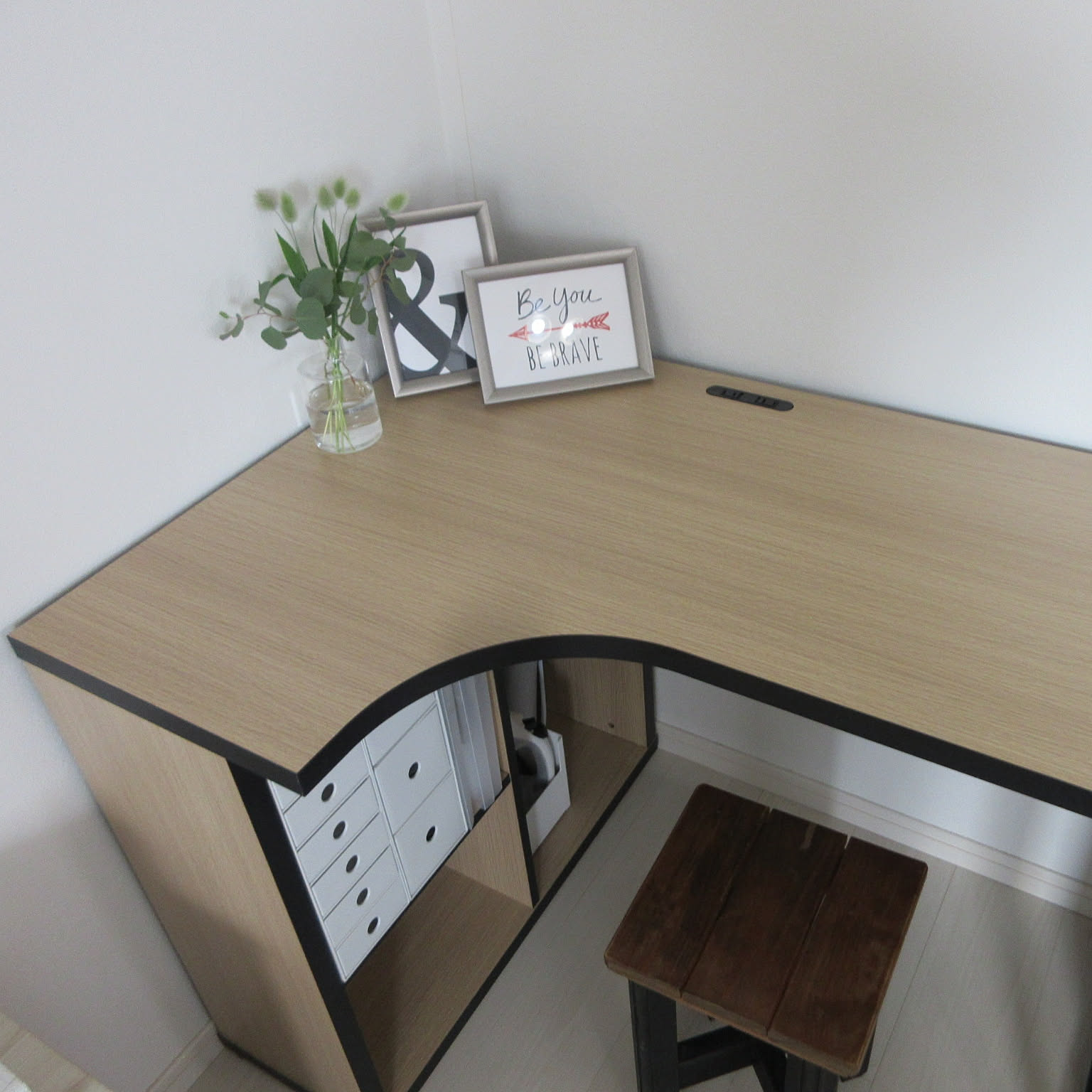 IKEA コーナーデスクのおすすめ商品とおしゃれな実例 ｜ RoomClip