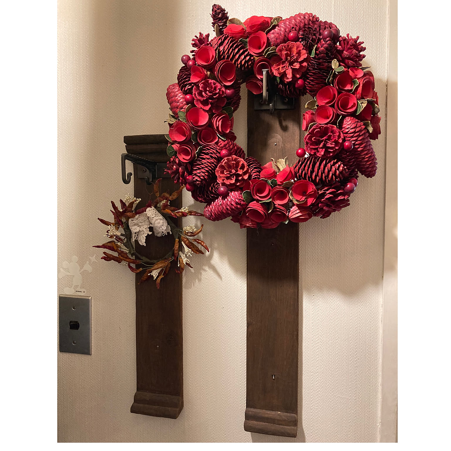 玄関/入り口 唐辛子リースのおすすめ商品とおしゃれな実例 ｜ RoomClip