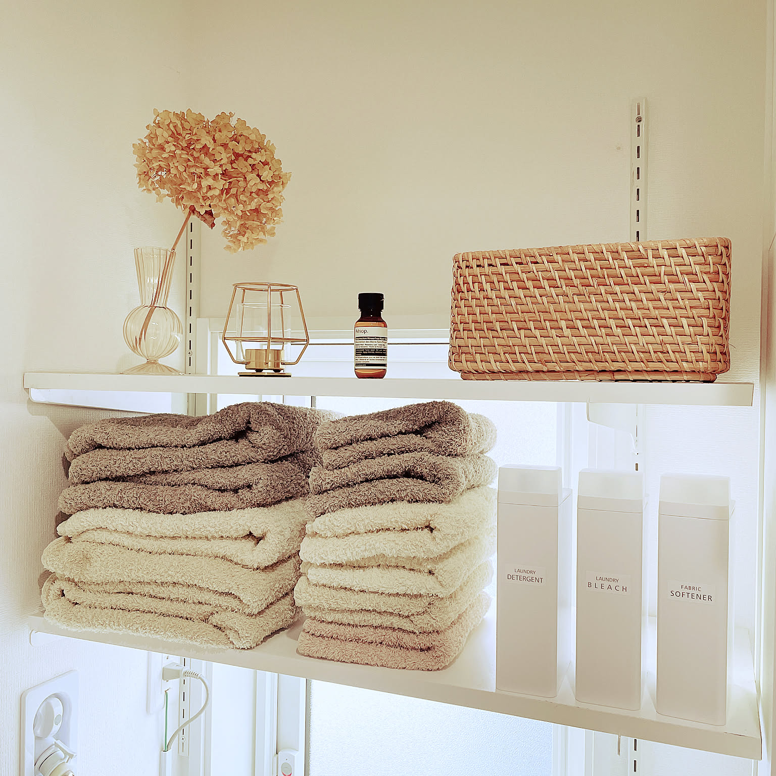 昭和レトロ     浴室脱衣棚   青タイル風  収納   インテリア 昭和レトロ 浴室脱衣棚 青タイル風 収納 インテリア 昭和レトロ