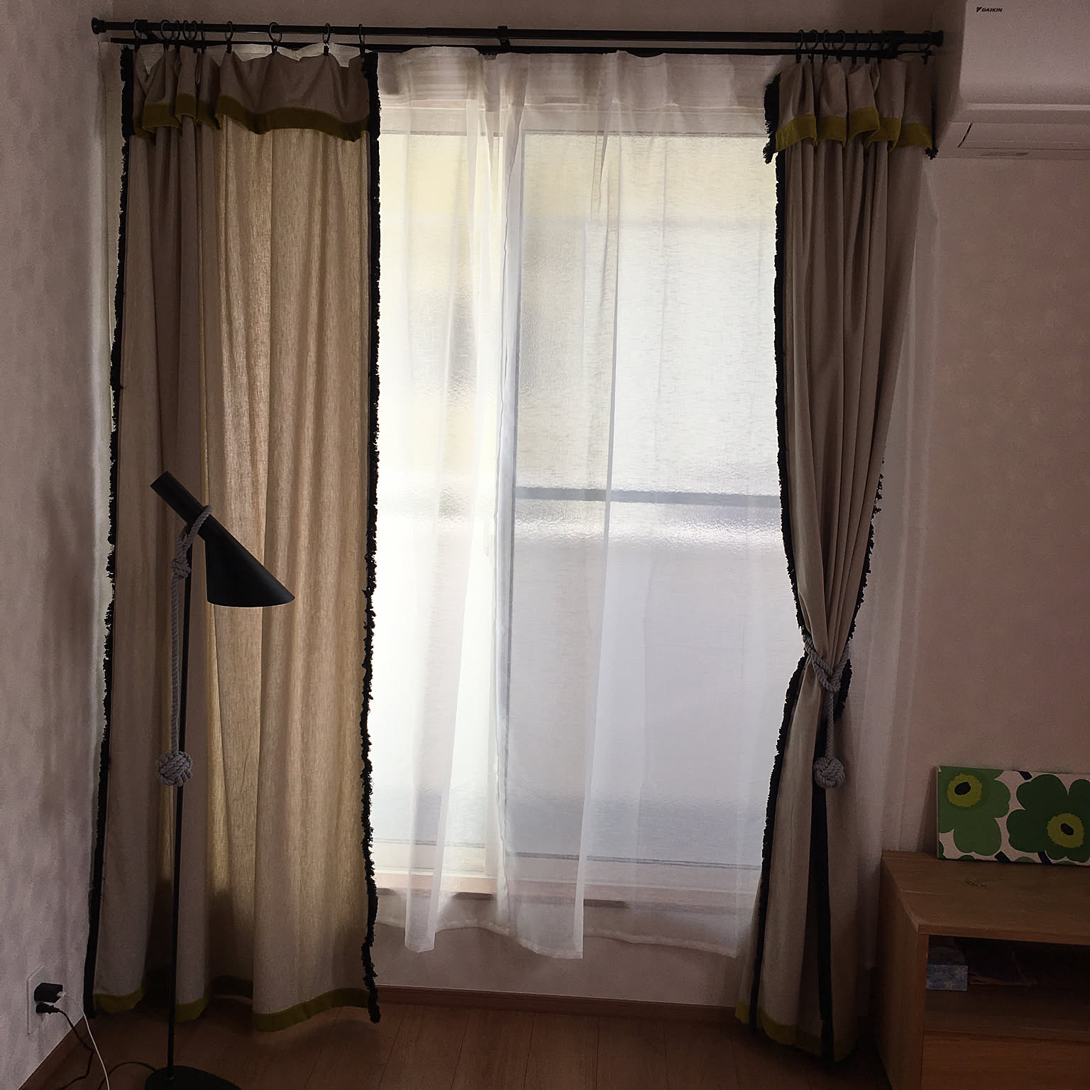 unicoマルチクロスをカーテンにのおすすめ商品とおしゃれな実例