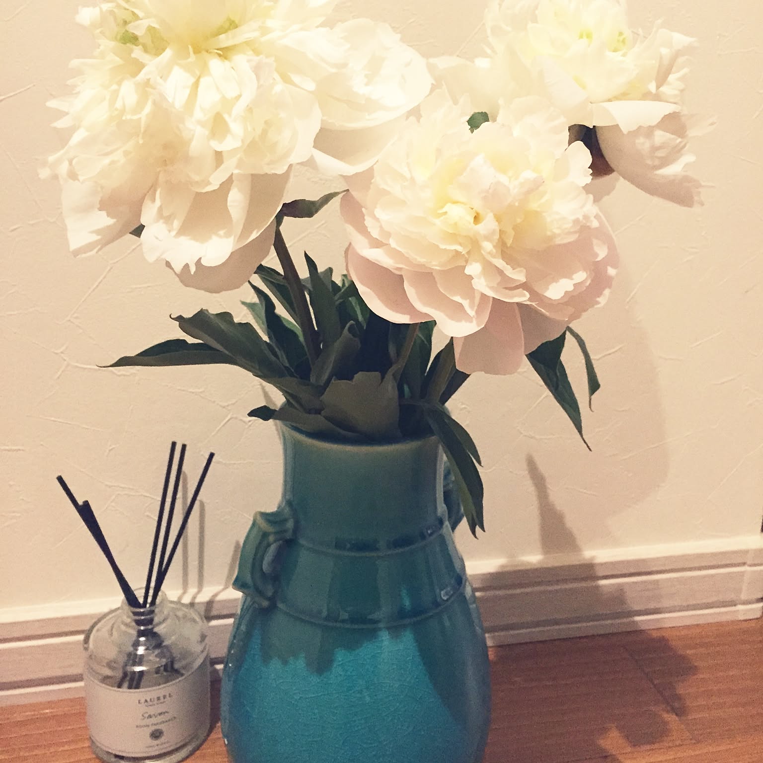 青磁の花瓶のおすすめ商品とおしゃれな実例 ｜ RoomClip（ルームクリップ）