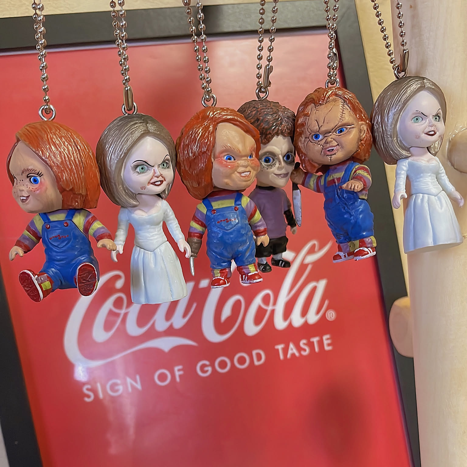 チャッキーやホラー系フィギュア飾り部屋*ガチャガチャ*ミニチュア*ドールハウス チャッキーやホラー系フィギュア飾り部屋*ガチャガチャ