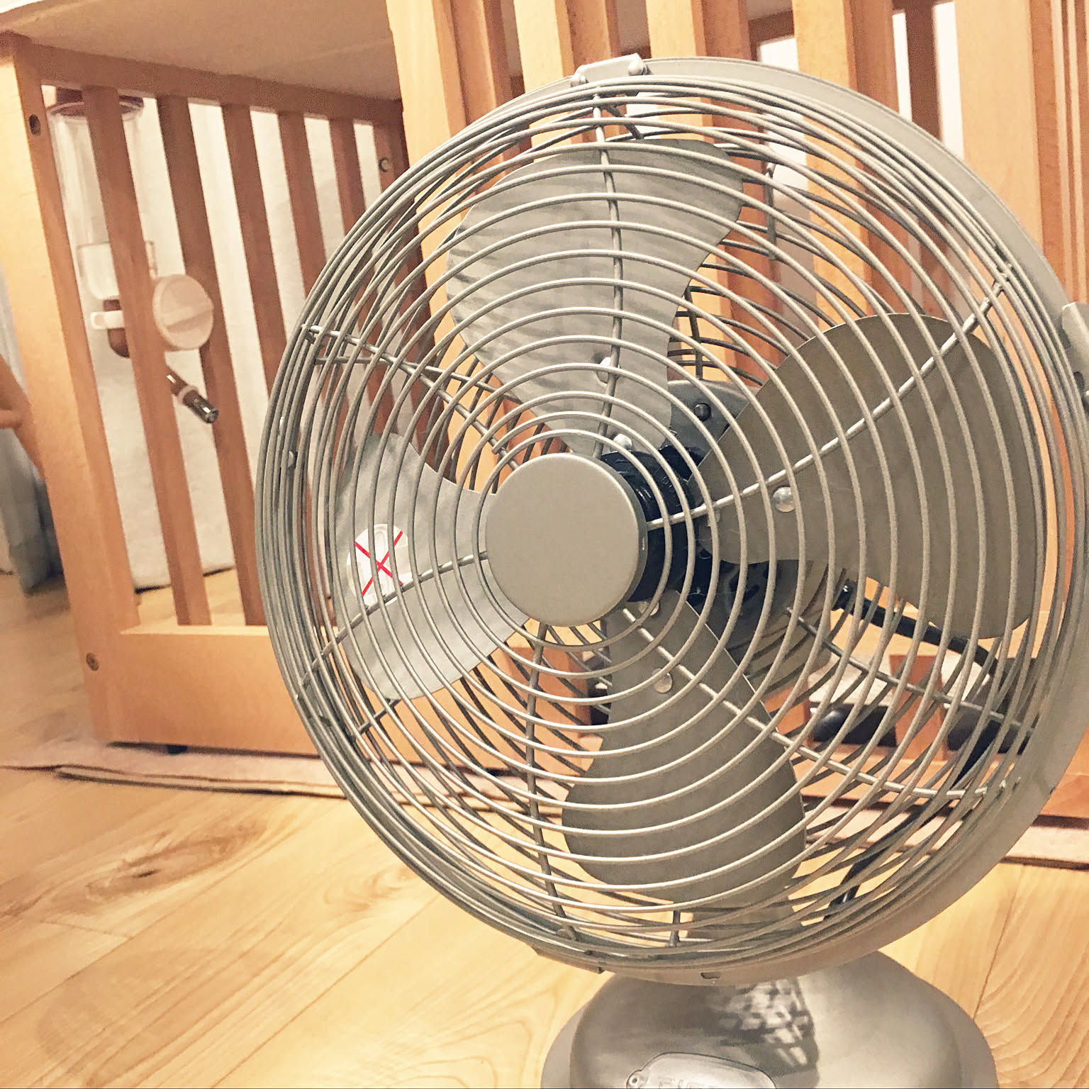 Pieria レトロスタイル扇風機　ドウシシャ ヨドバシ.com - ドウシシャ DOSHISHA メタルリビング扇風機