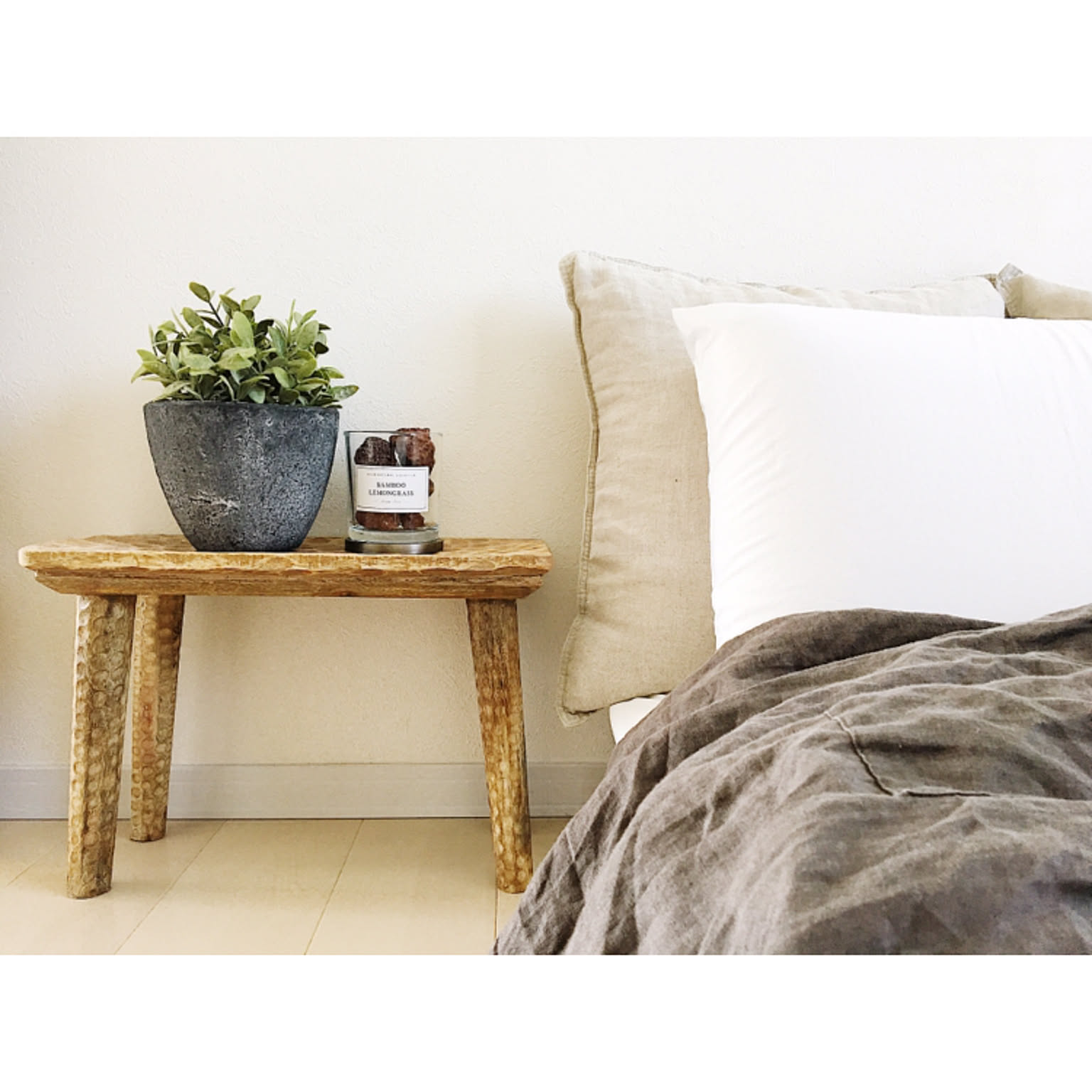 ZARAHOME ベッドサイドテーブルのおすすめ商品とおしゃれな実例