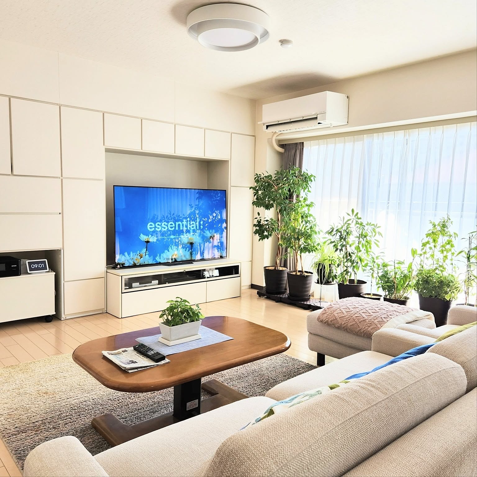 東京インテリア 昇降式テーブルのおすすめ商品とおしゃれな実例