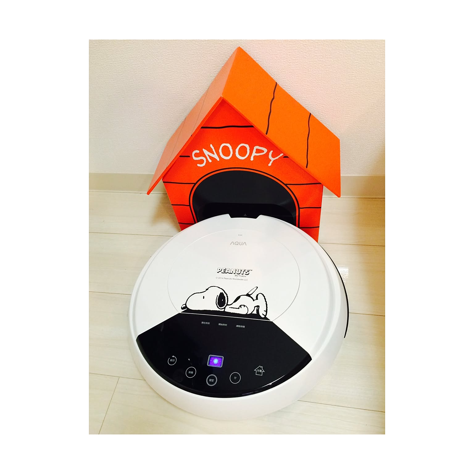 ピーナッツ　スヌーピー　コラボ　お掃除ロボット　AQUA ピーナッツ スヌーピー コラボ お掃除ロボット AQUA AQC-SN100
