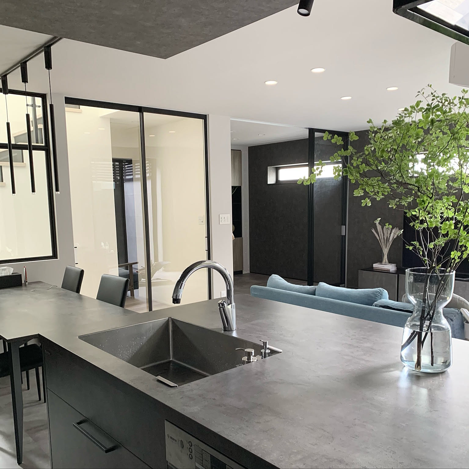 グラフテクトのテーブルのおすすめ商品とおしゃれな実例 ｜ RoomClip