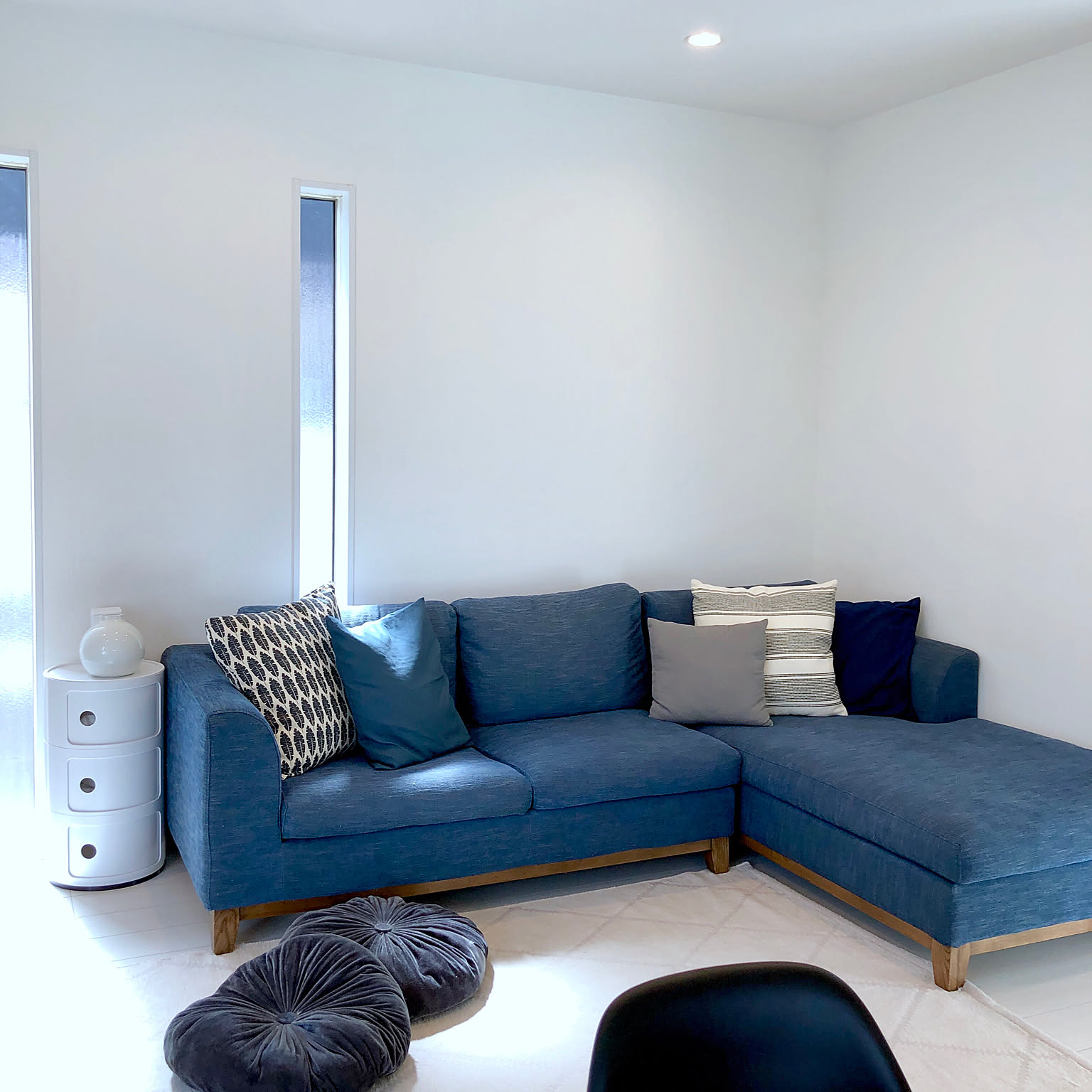 水色のボタン付きクッションソファ 超可愛い!!くるみボタンソファの