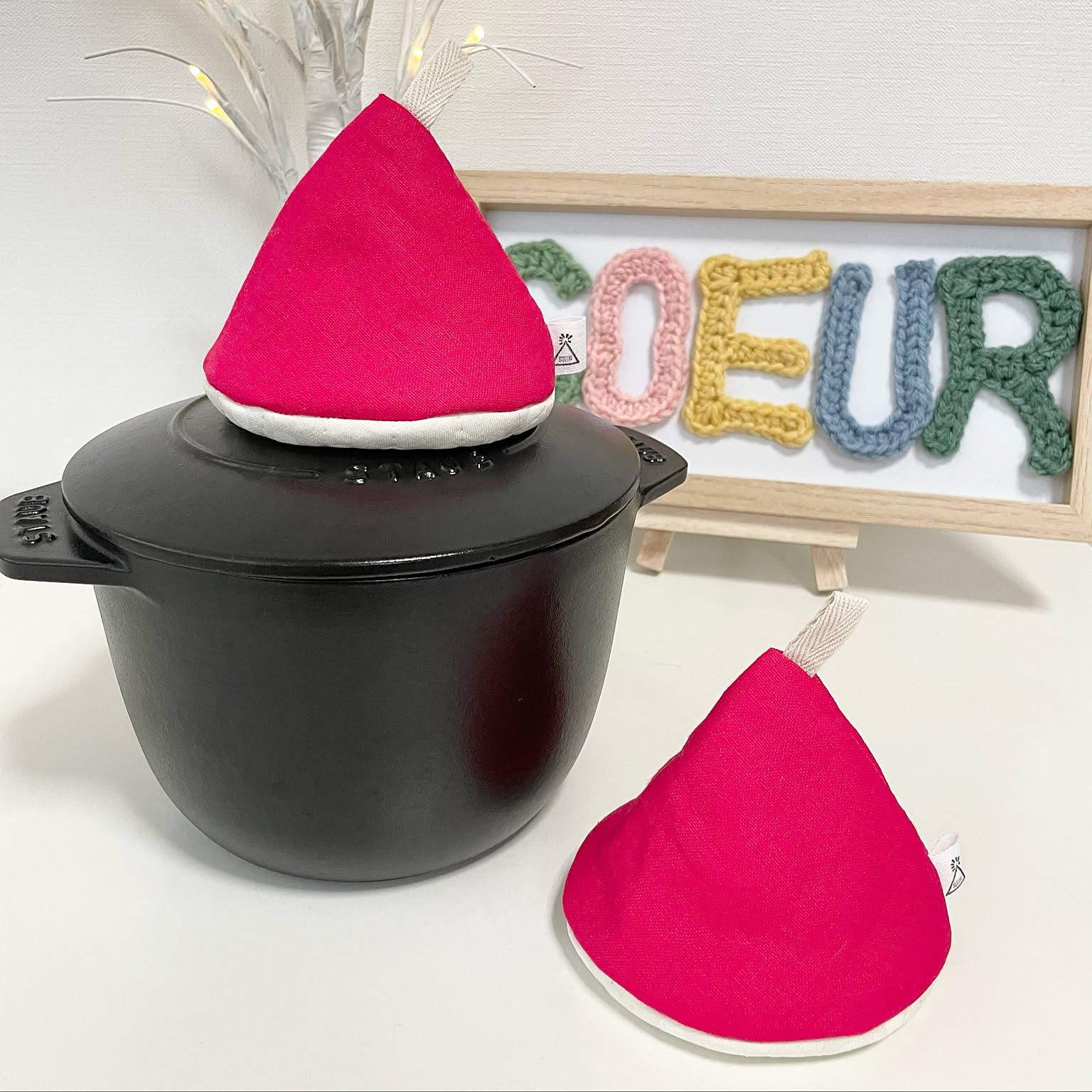 【しゅーず】三角鍋つかみ　スキレット鍋つかみ　staub【オーダー分】 しゅーず様専用】三角鍋つかみ スキレット鍋つかみ staub