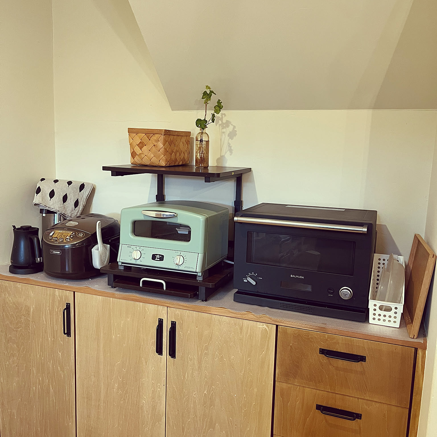 古民家・リノベにぴったり！ナチュラル木目キッチンキャビネット｜幅