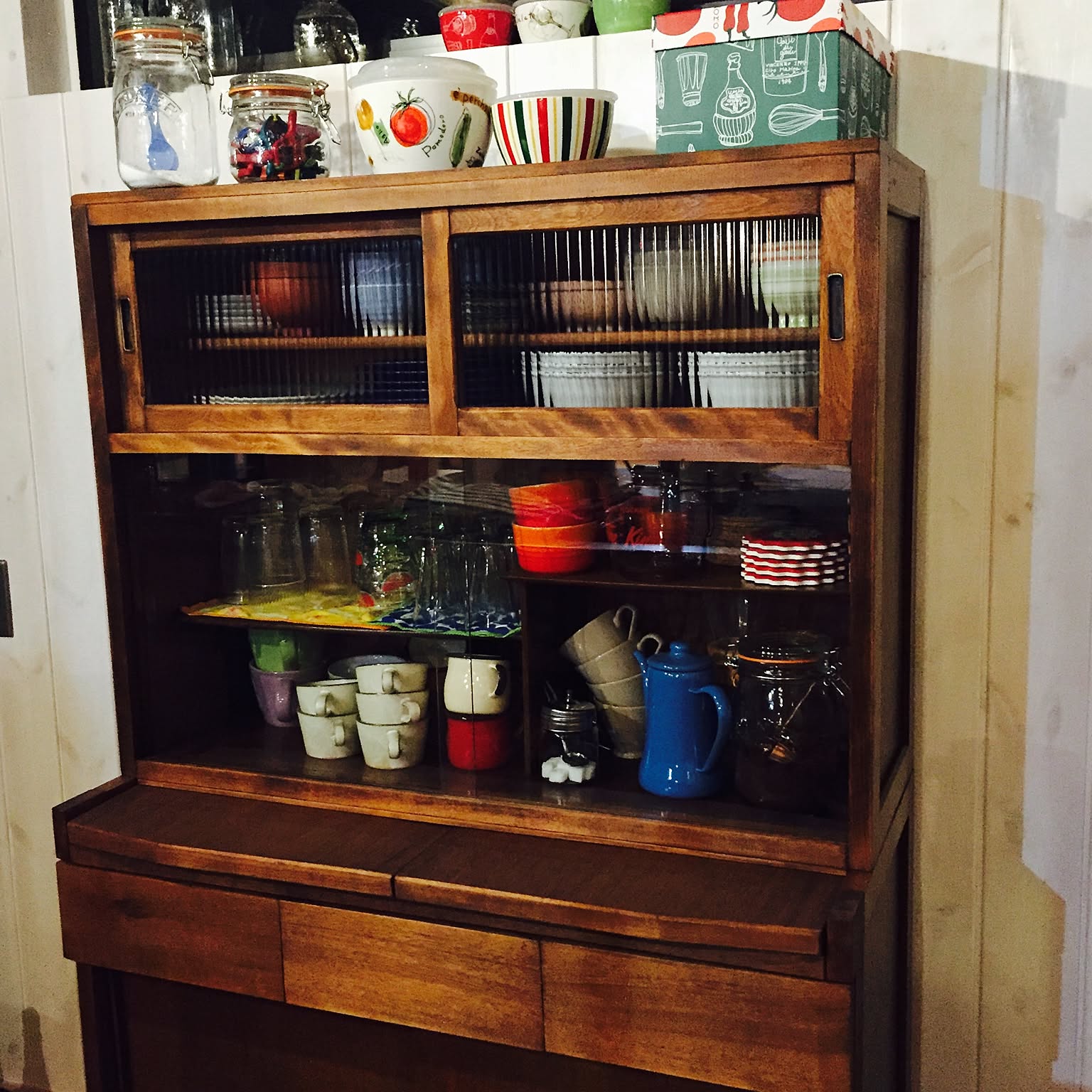 キッチン/食器/アンティーク/食器棚/水屋箪笥のインテリア実例