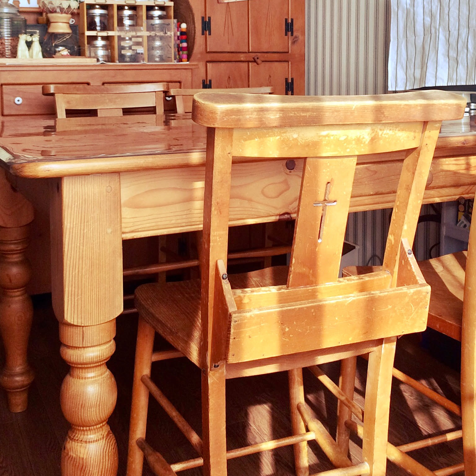 部屋全体/アンティークチャーチチェア/アンティーク家具 部屋全体/アンティークチャーチチェア/アンティーク家具