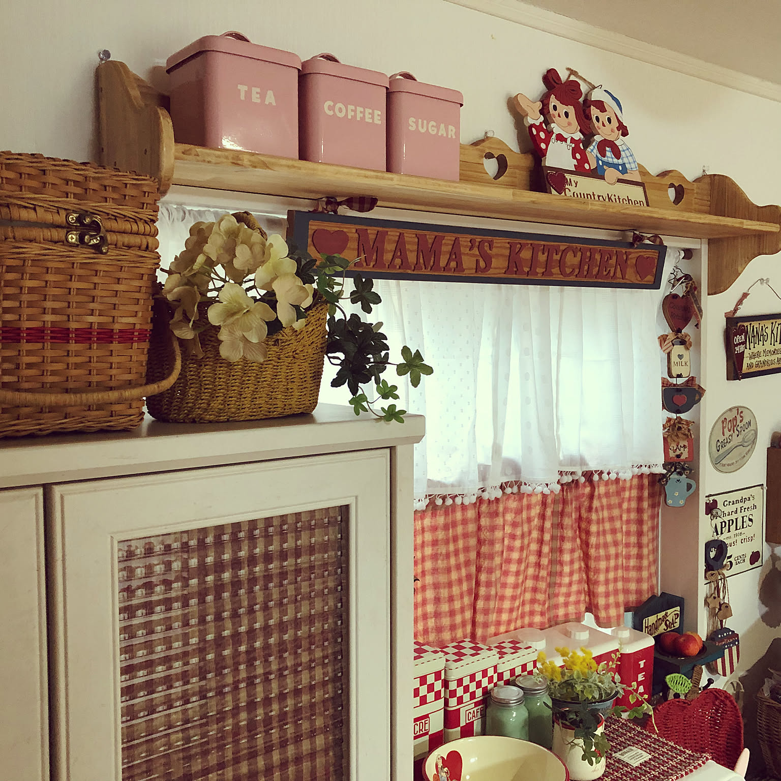 カントリー雑貨 ❤️赤い横長ぷっくり❤︎のガーランド❤️ カントリー雑貨 ❤️赤い横長ぷっくり❤︎のガーランド❤️