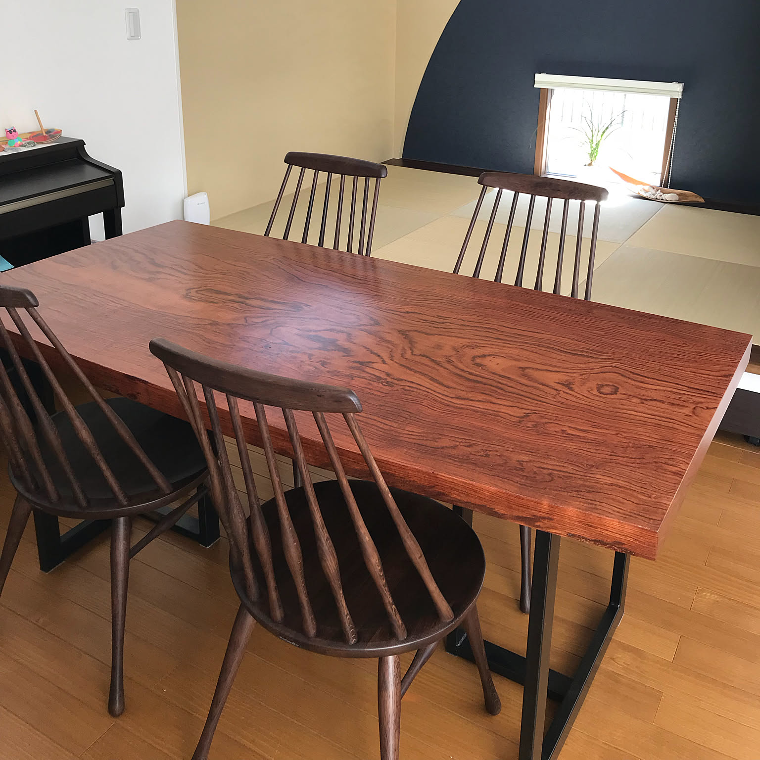 カリモク　一枚板の木製ダイニングテーブル カリモク 一枚板のダイニングテーブルのおすすめ商品と