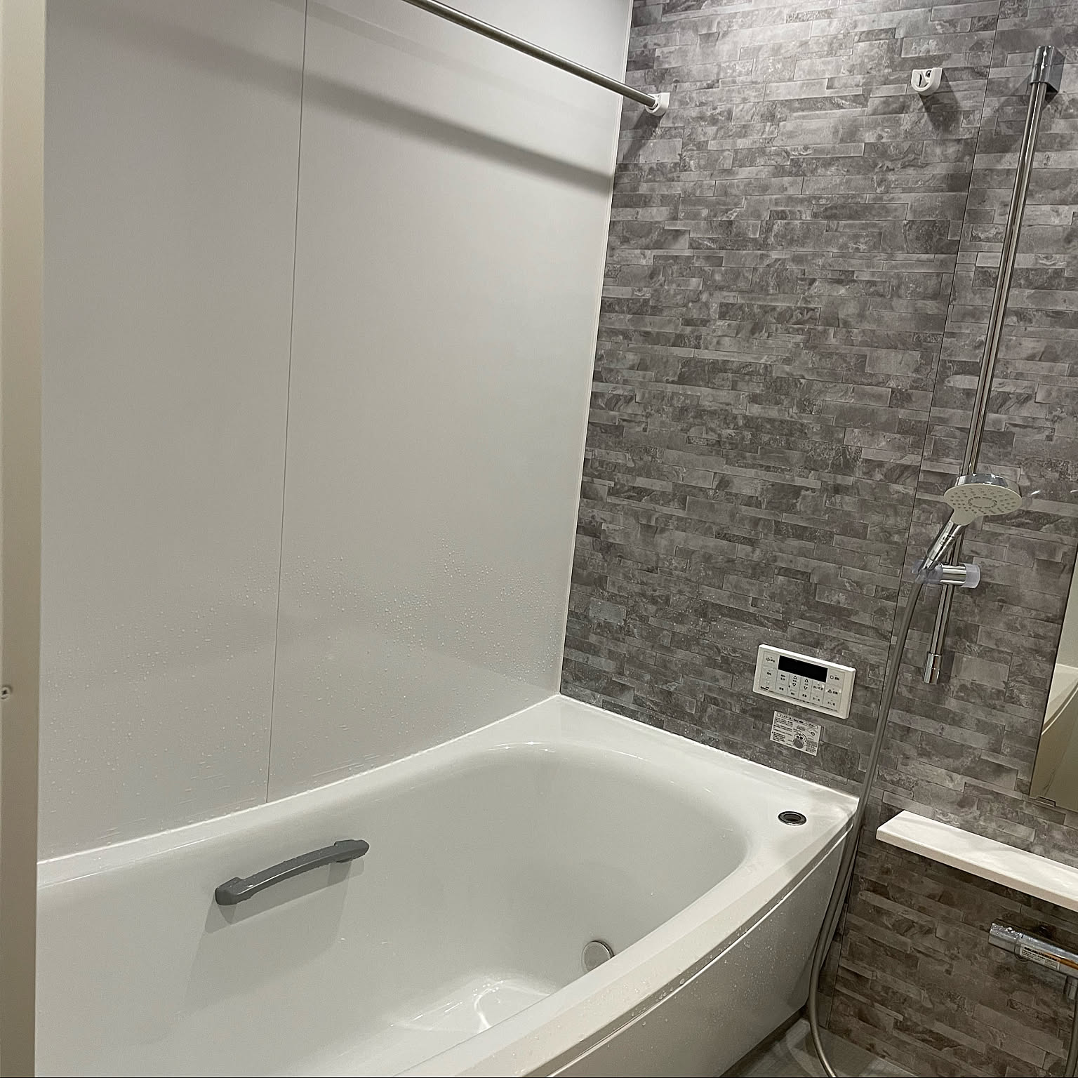 TOTONOE LIGHT グレー CRESCENT LARGE PENDANT ブラス Φ380mm - YAMAGIWA OnlineStore